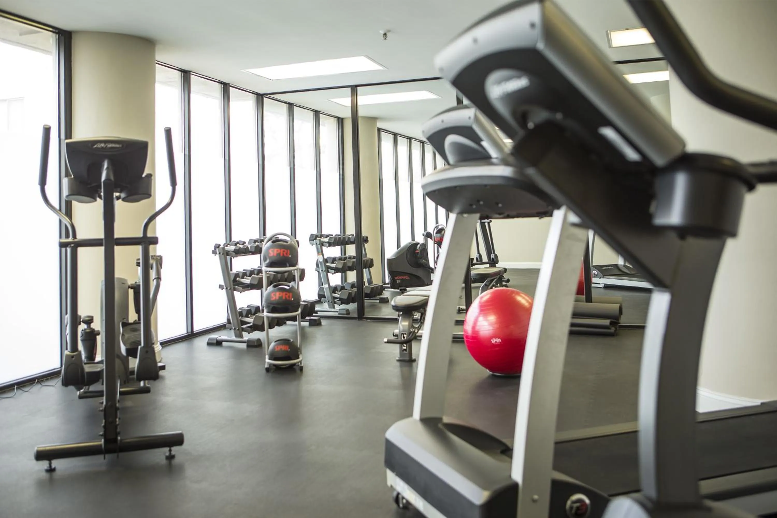 Fitness centre/facilities in Bask Hotel at Big Rock Landing