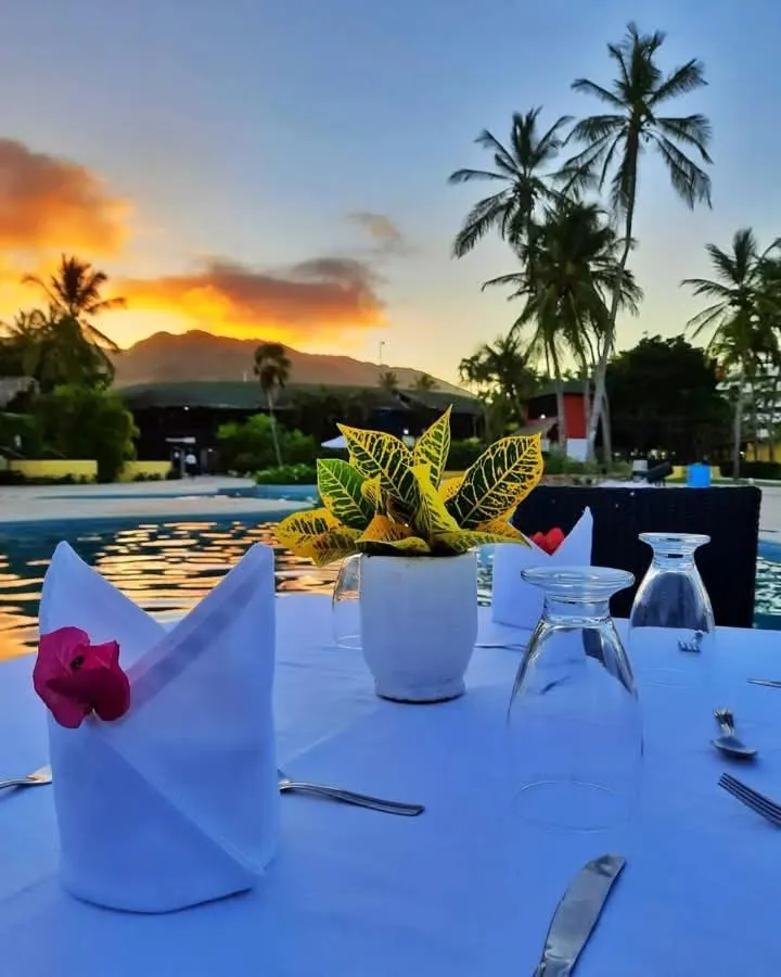 Hesperia Playa el Agua