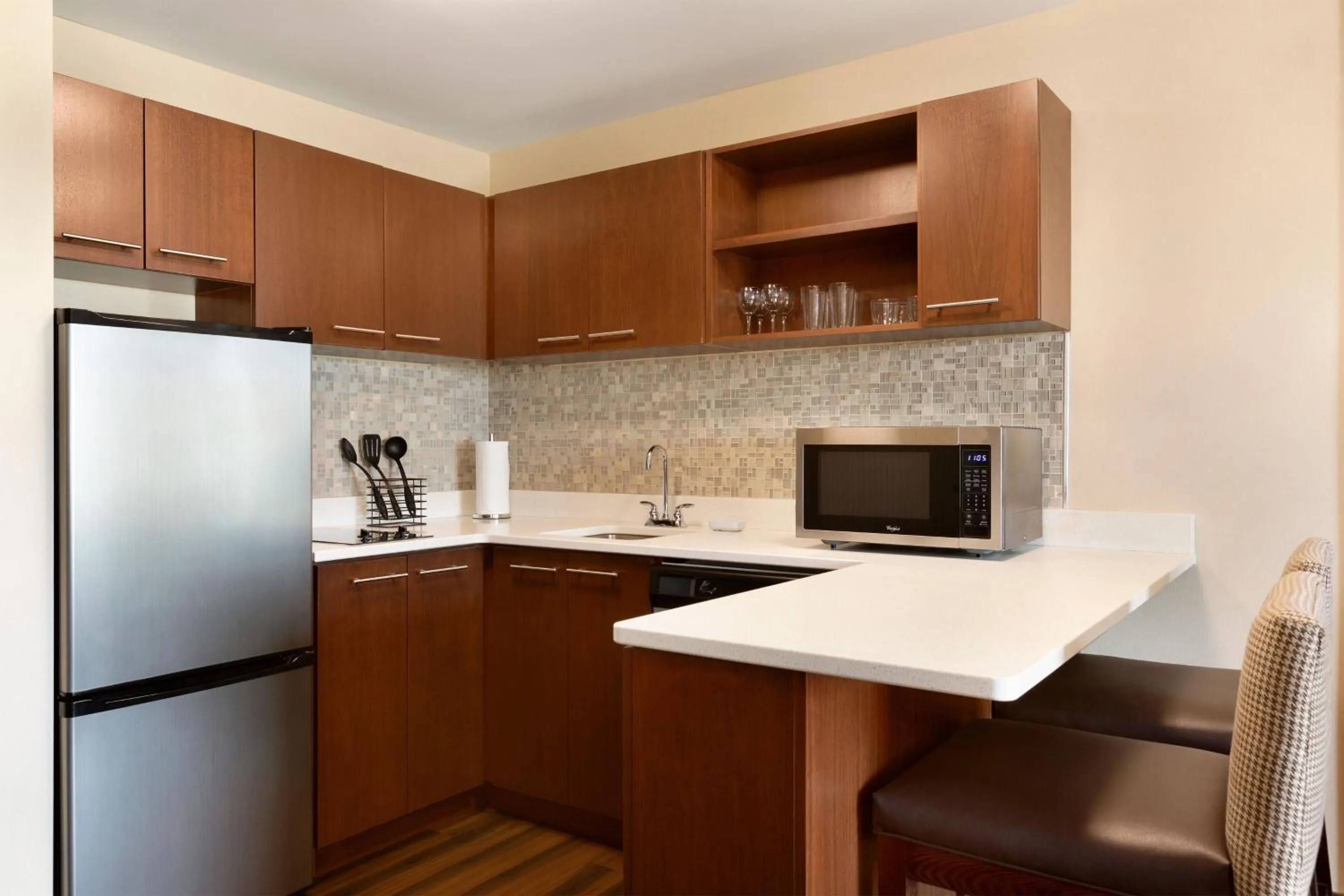 Bedroom in Four Points by Sheraton Fargo Medical Center