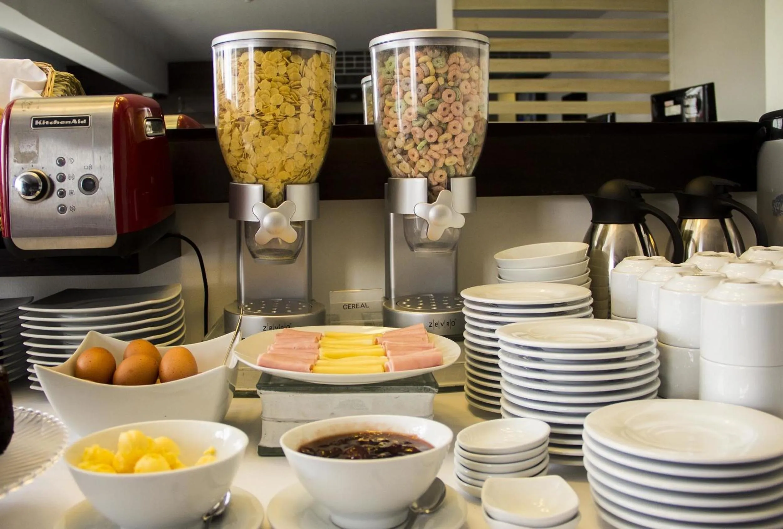 Buffet breakfast in Hotel Sunqu