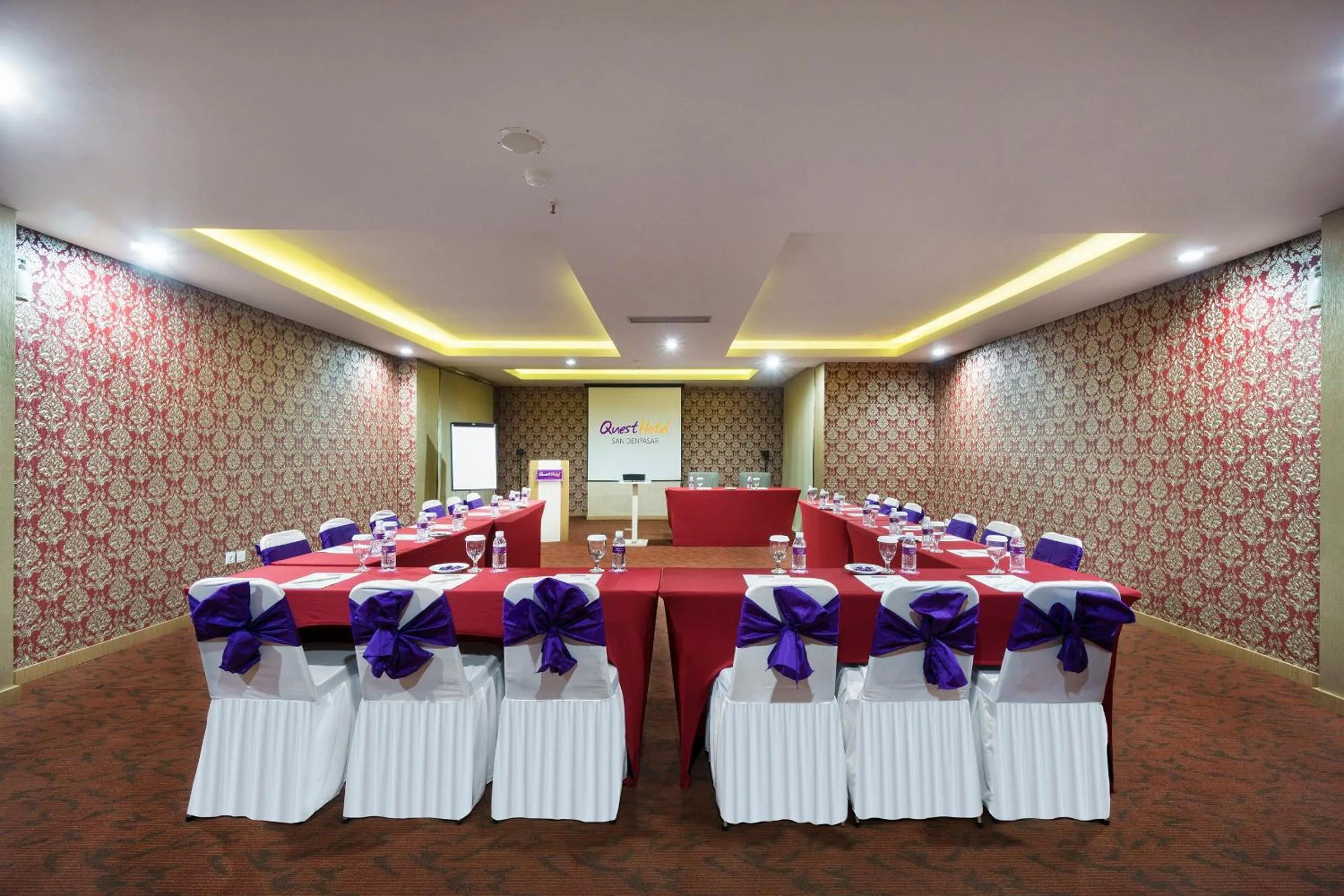 Meeting/conference room in Quest San Denpasar by ASTON