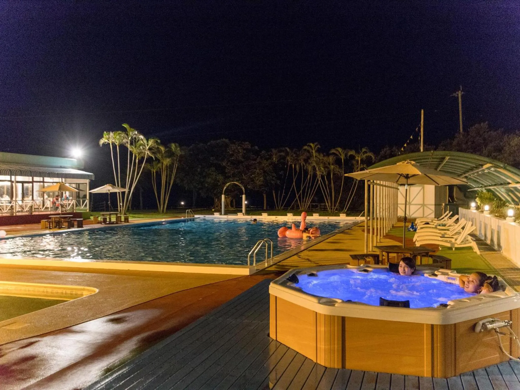 Swimming pool in Hotel Caretta