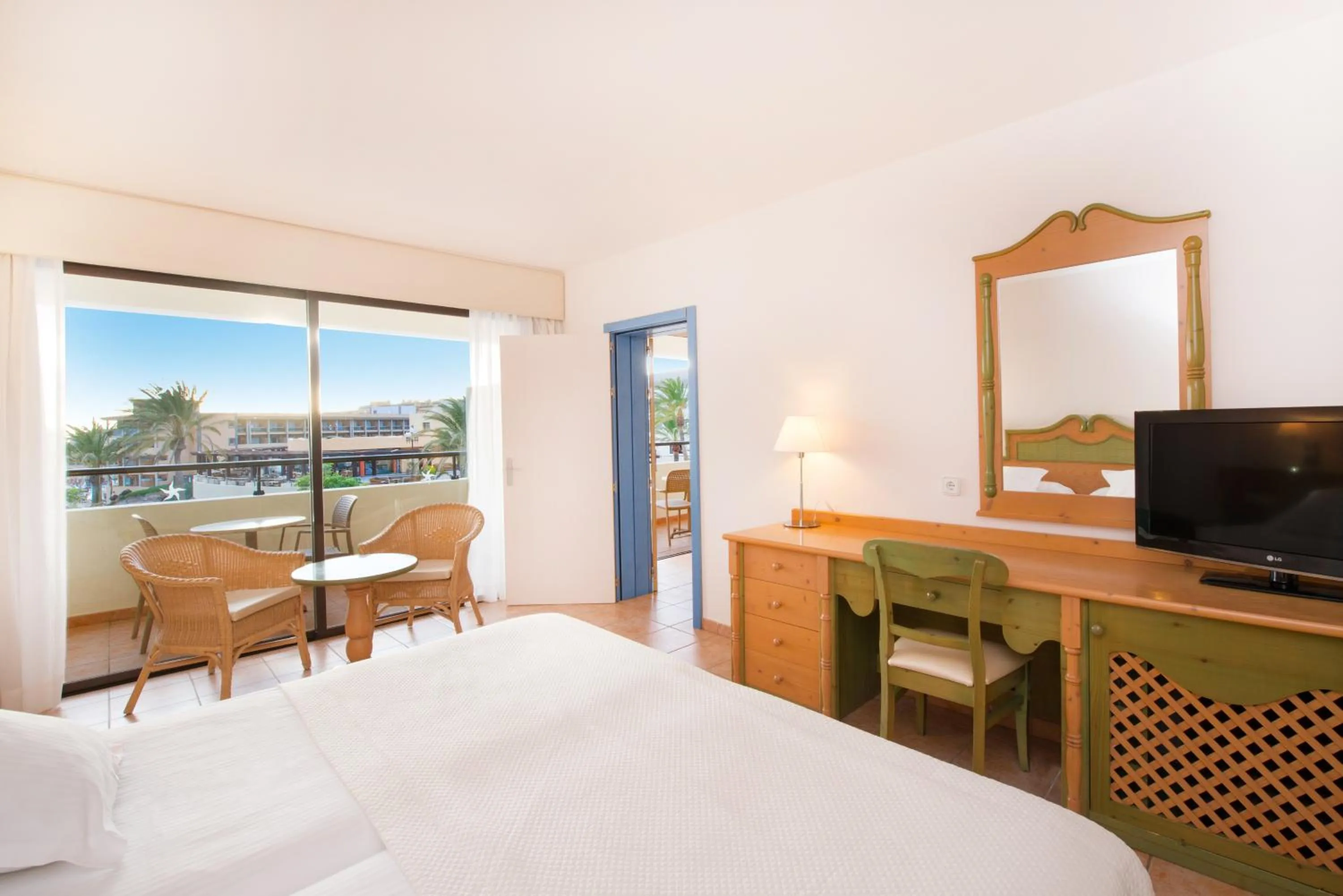 Bedroom, Bed in Iberostar Waves Playa Gaviotas All Inclusive