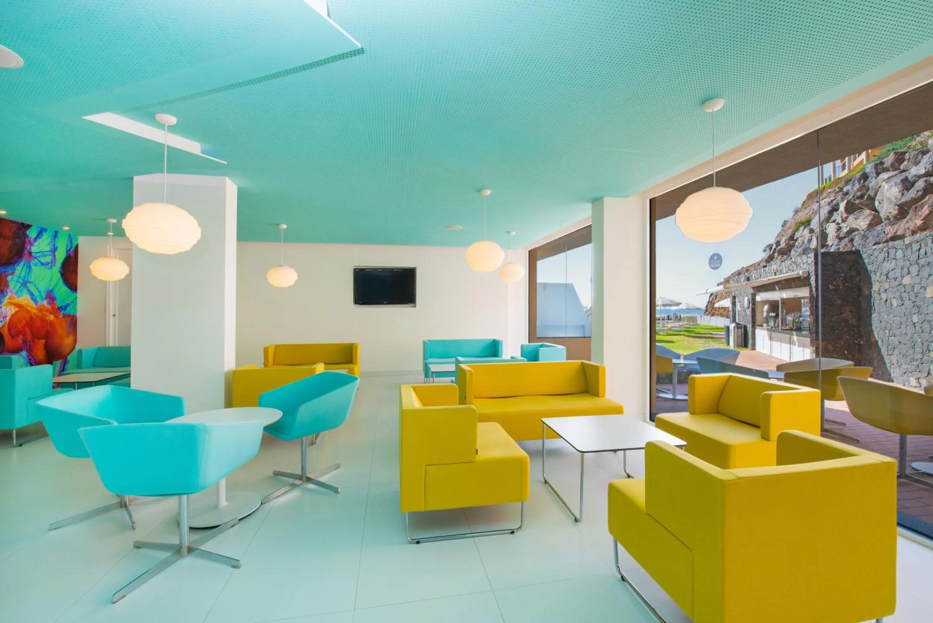 Lounge or bar in Iberostar Waves Playa Gaviotas All Inclusive