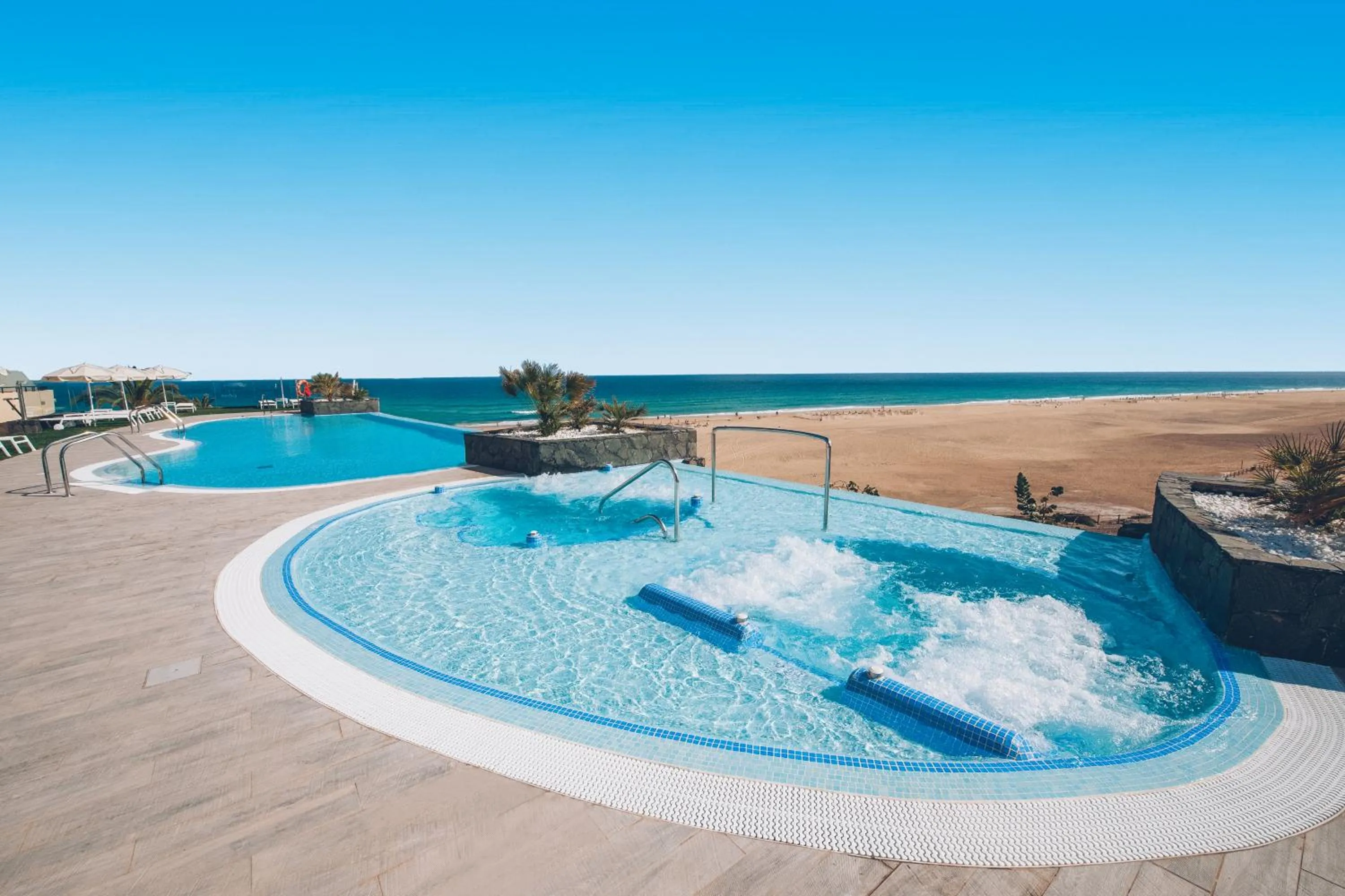 Swimming pool in Iberostar Waves Playa Gaviotas All Inclusive
