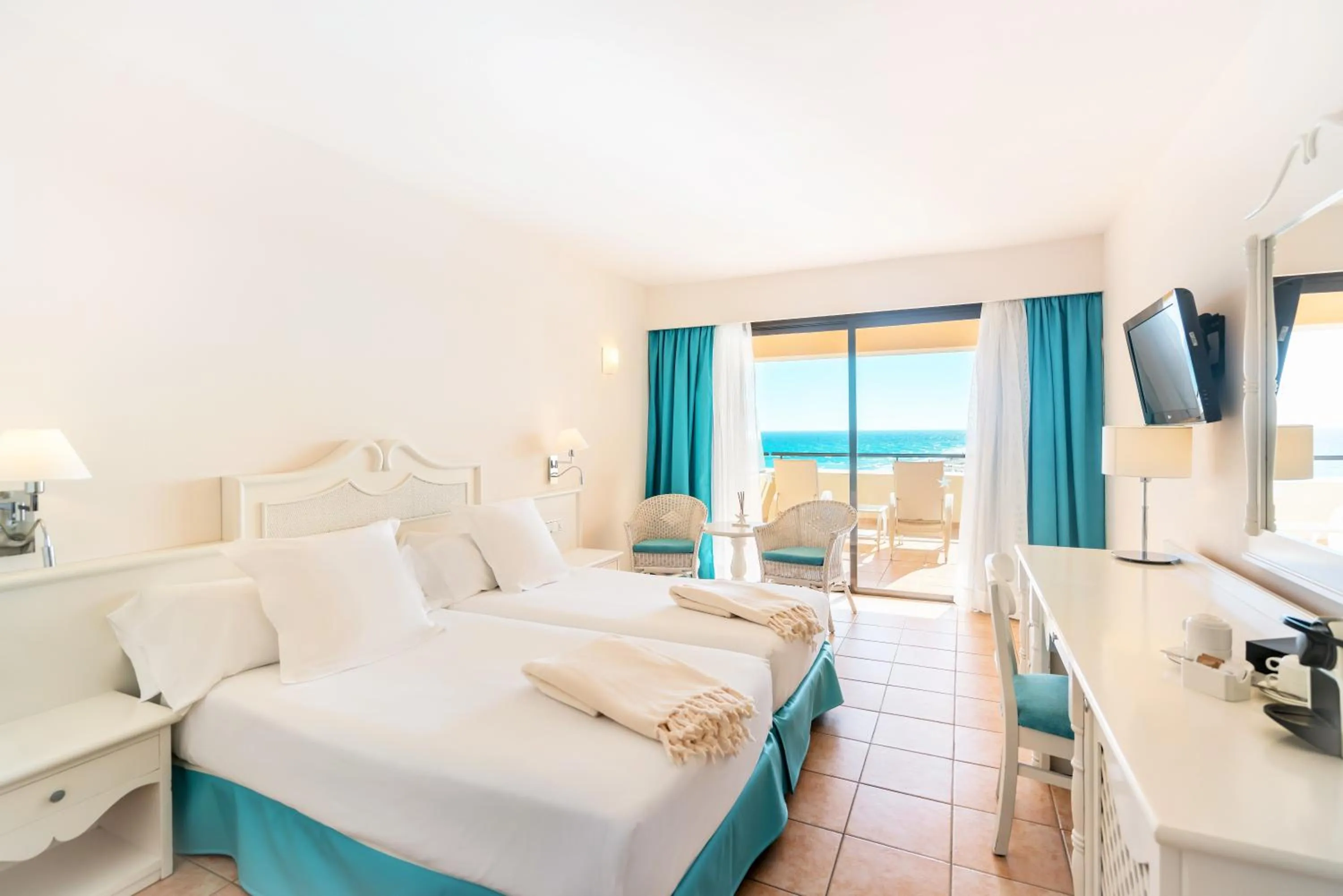Bedroom, Bed in Iberostar Waves Playa Gaviotas All Inclusive