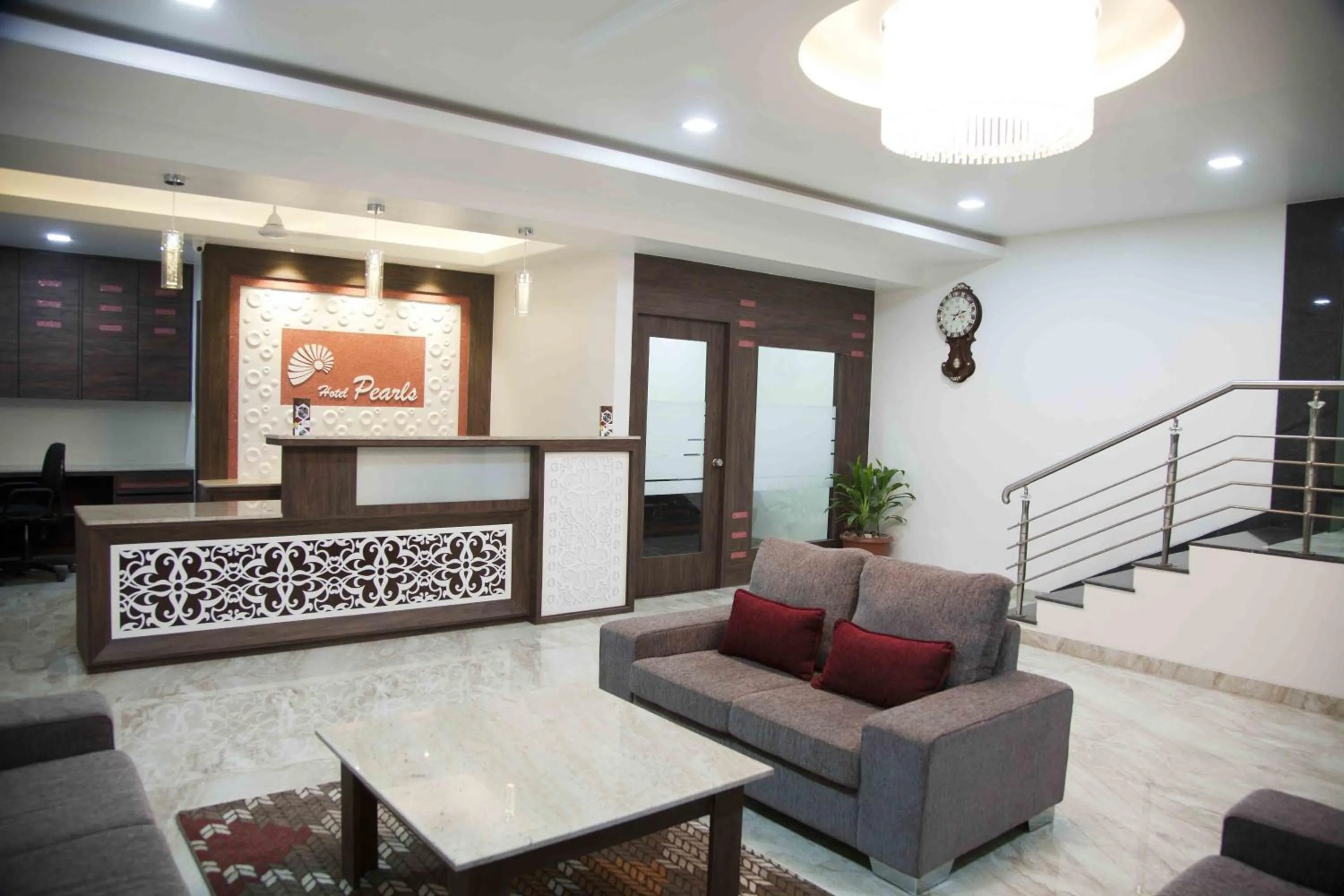 Lobby or reception in Hotel Pearls