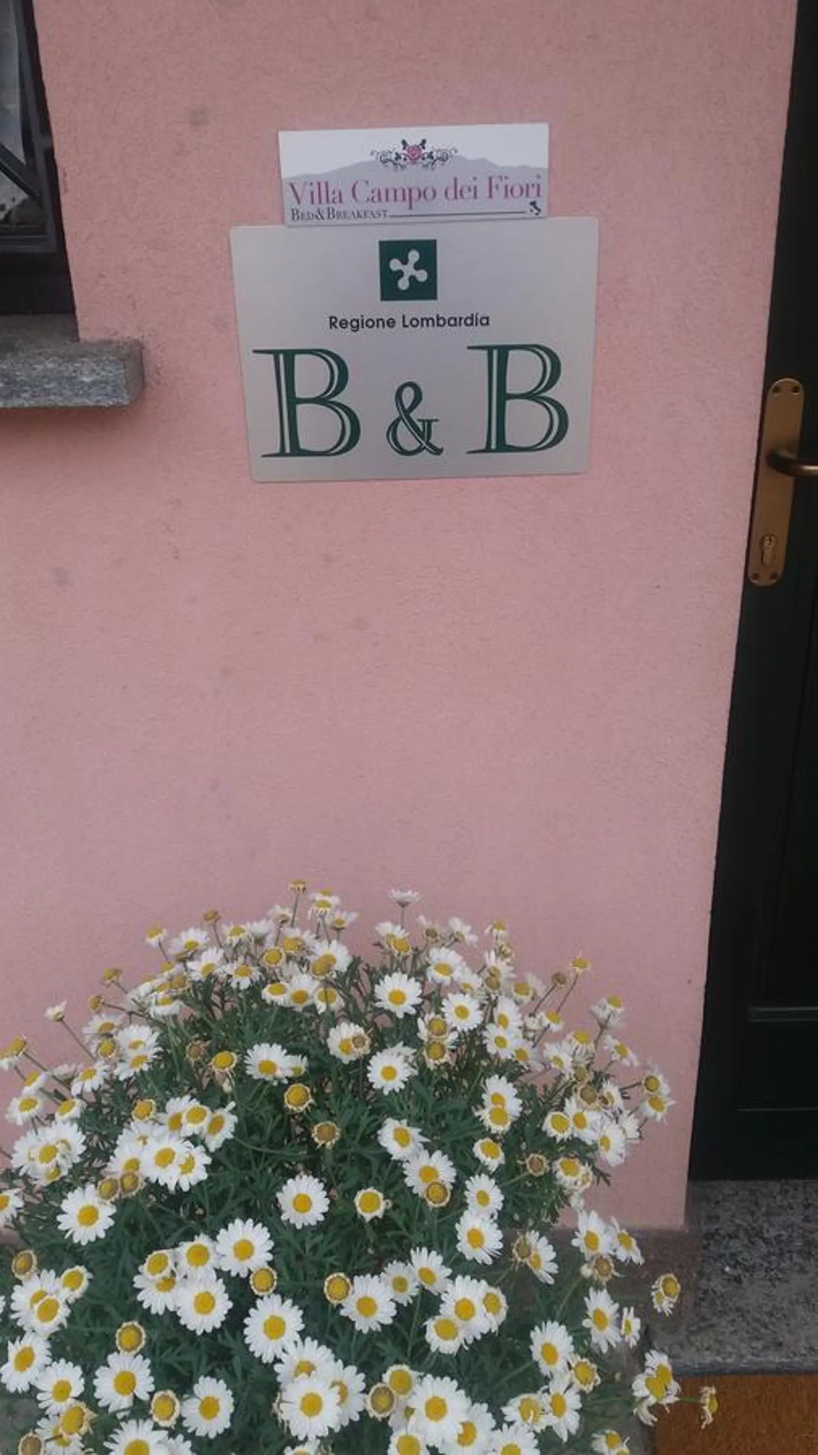 Facade/entrance in Villa Campo dei Fiori