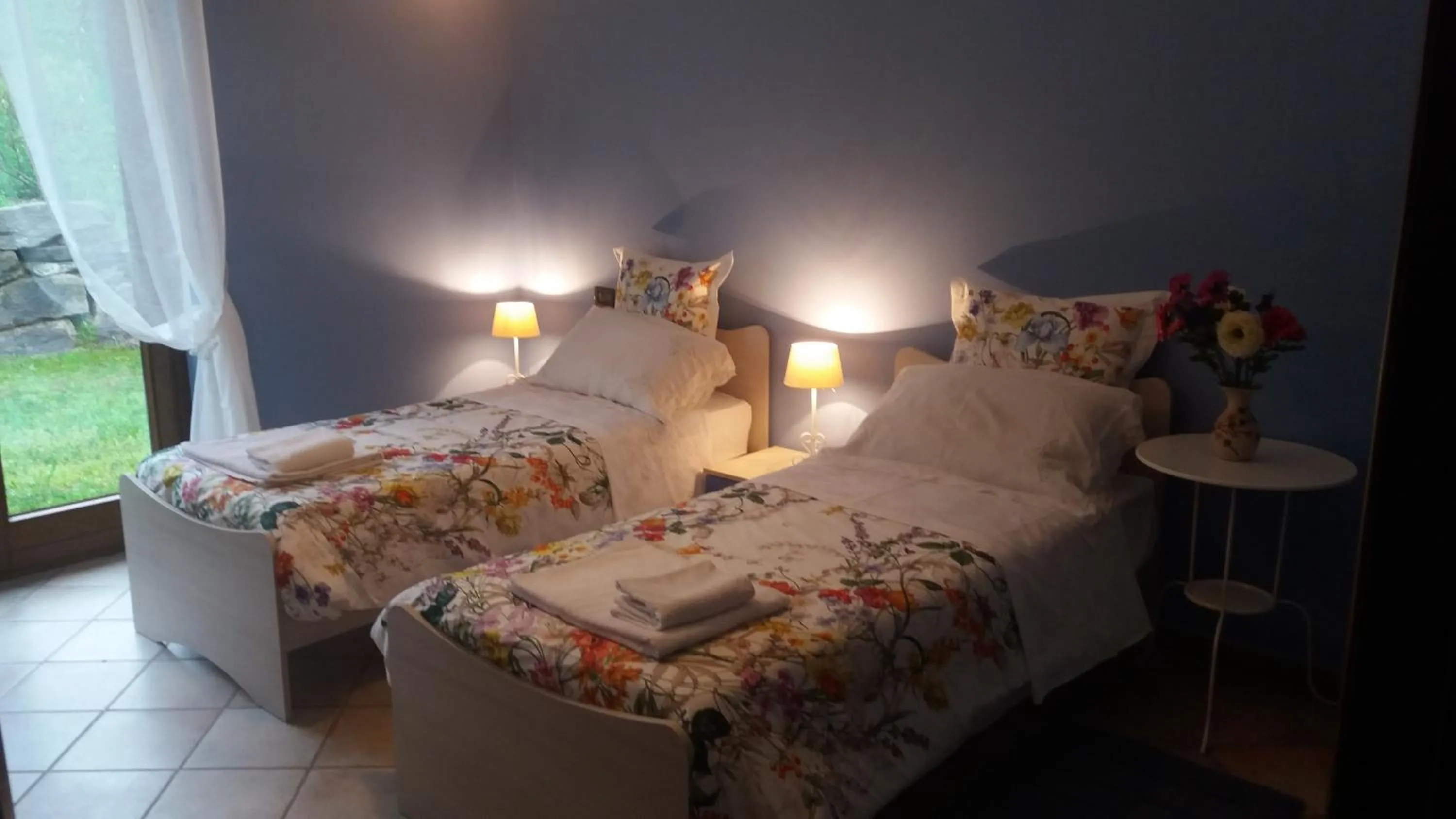 Property building, Bed in Villa Campo dei Fiori