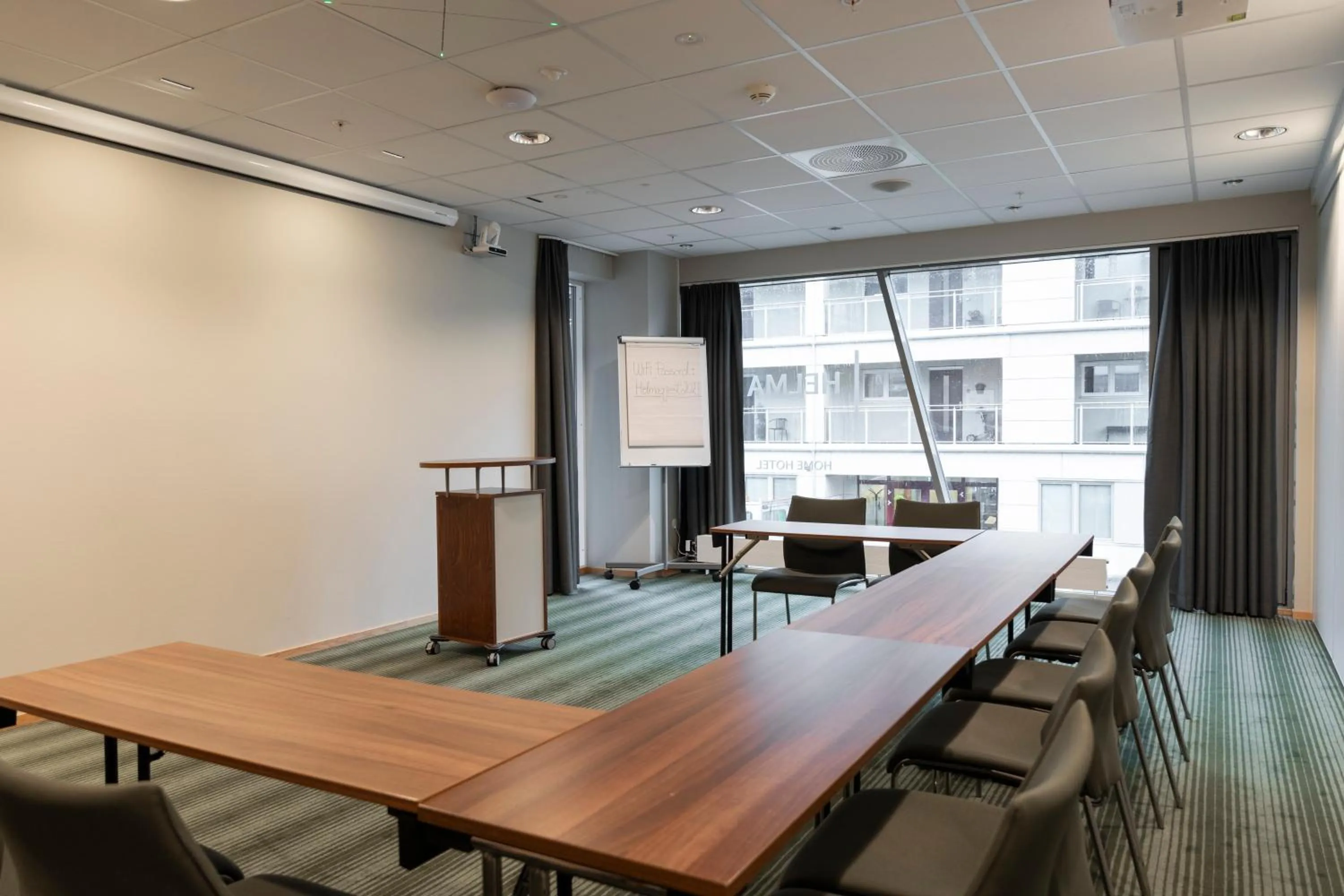 Meeting/conference room in Home Hotel Helma