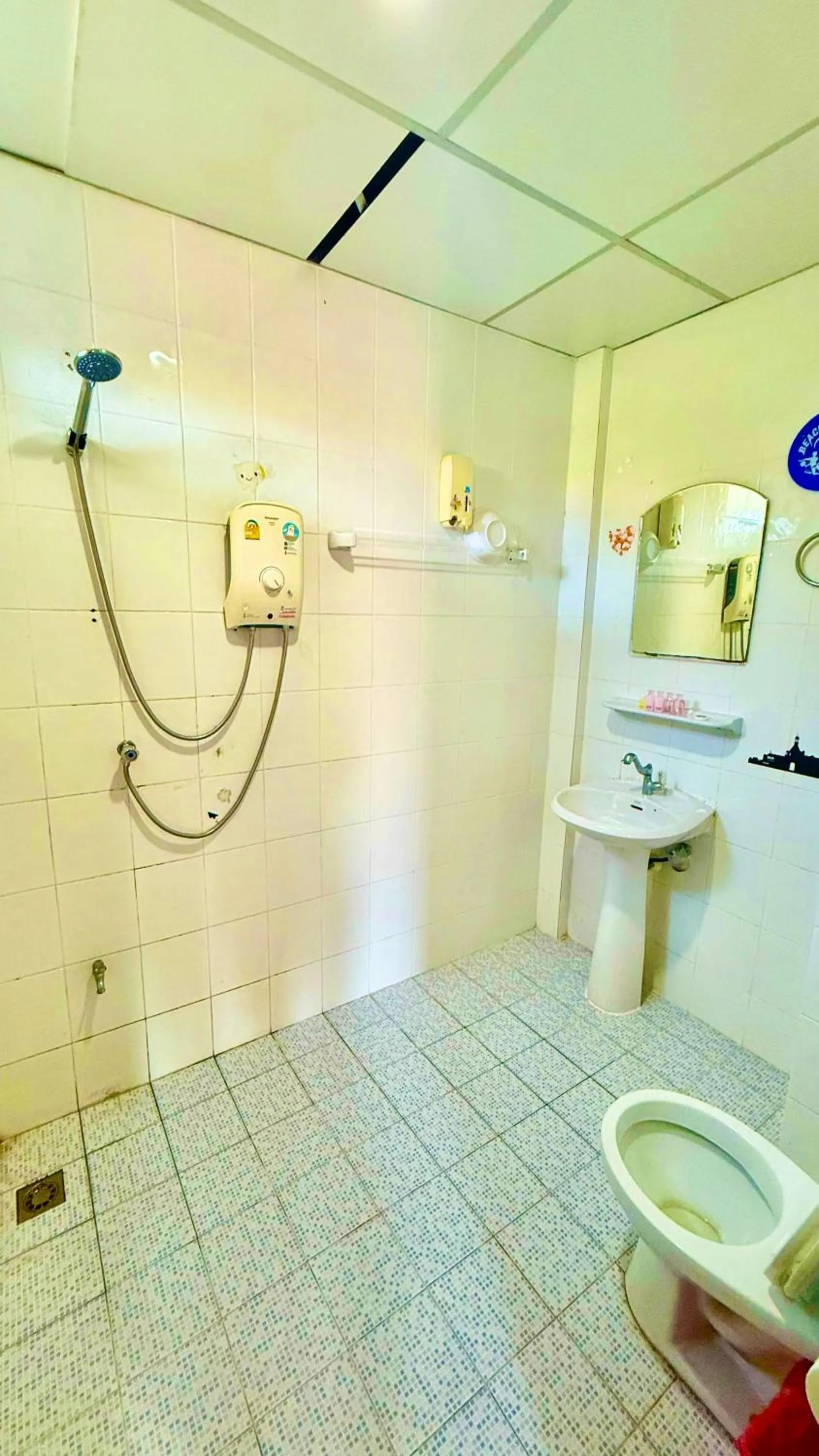 Bathroom in Hill Side Patong Hotel