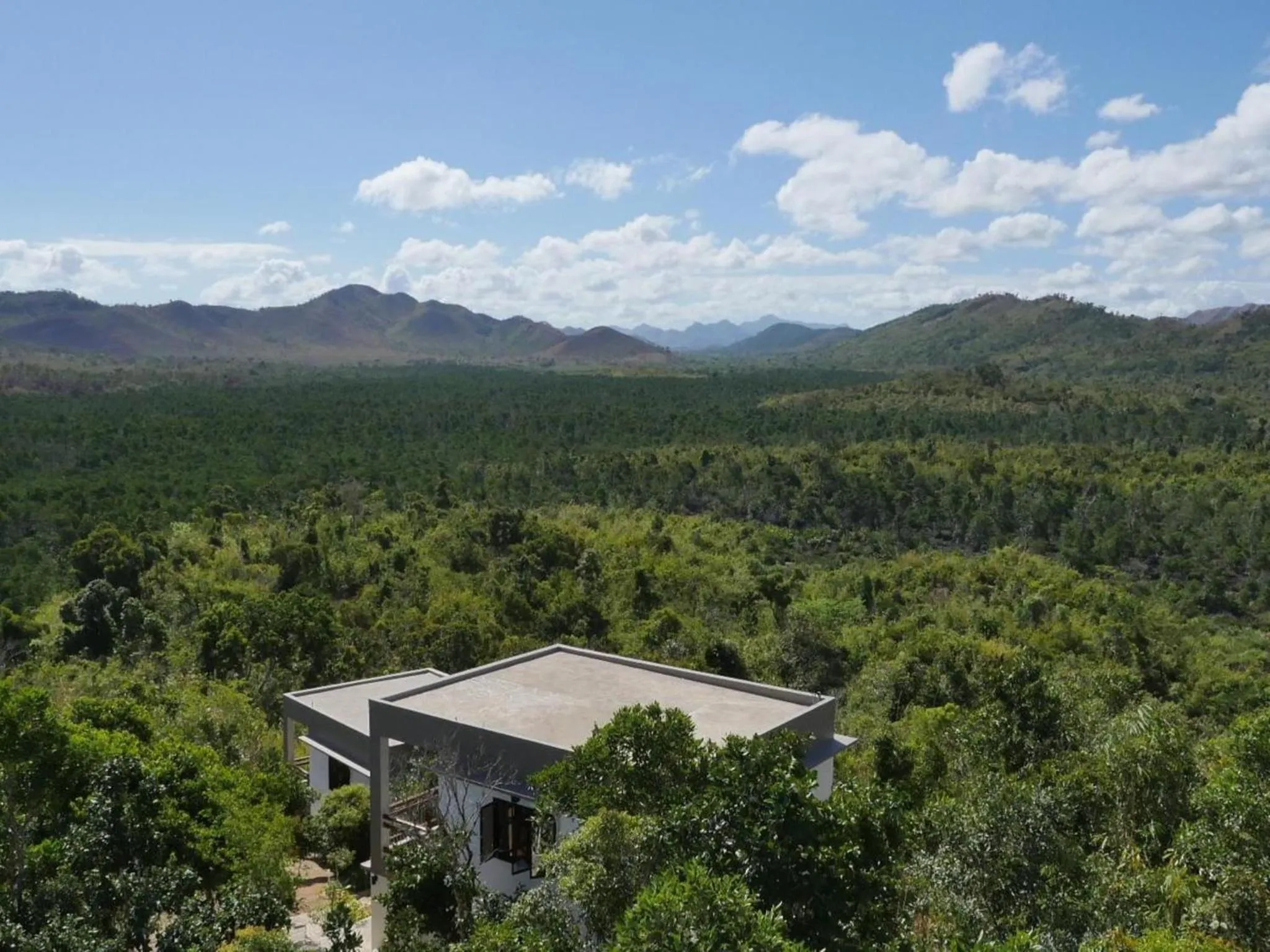 Bird's eye view in The Riverhouse