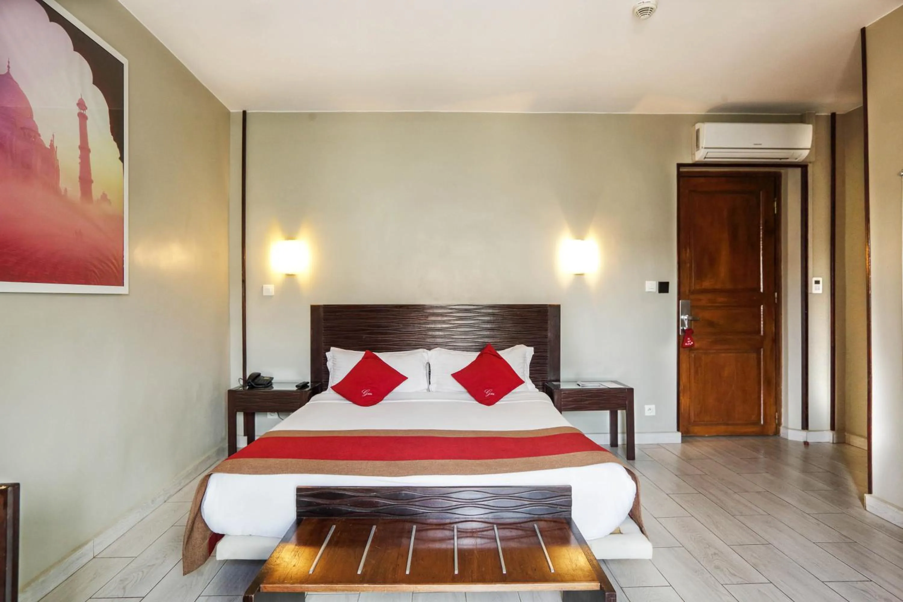 Bed in Le Grand Mellis Hôtel & Spa