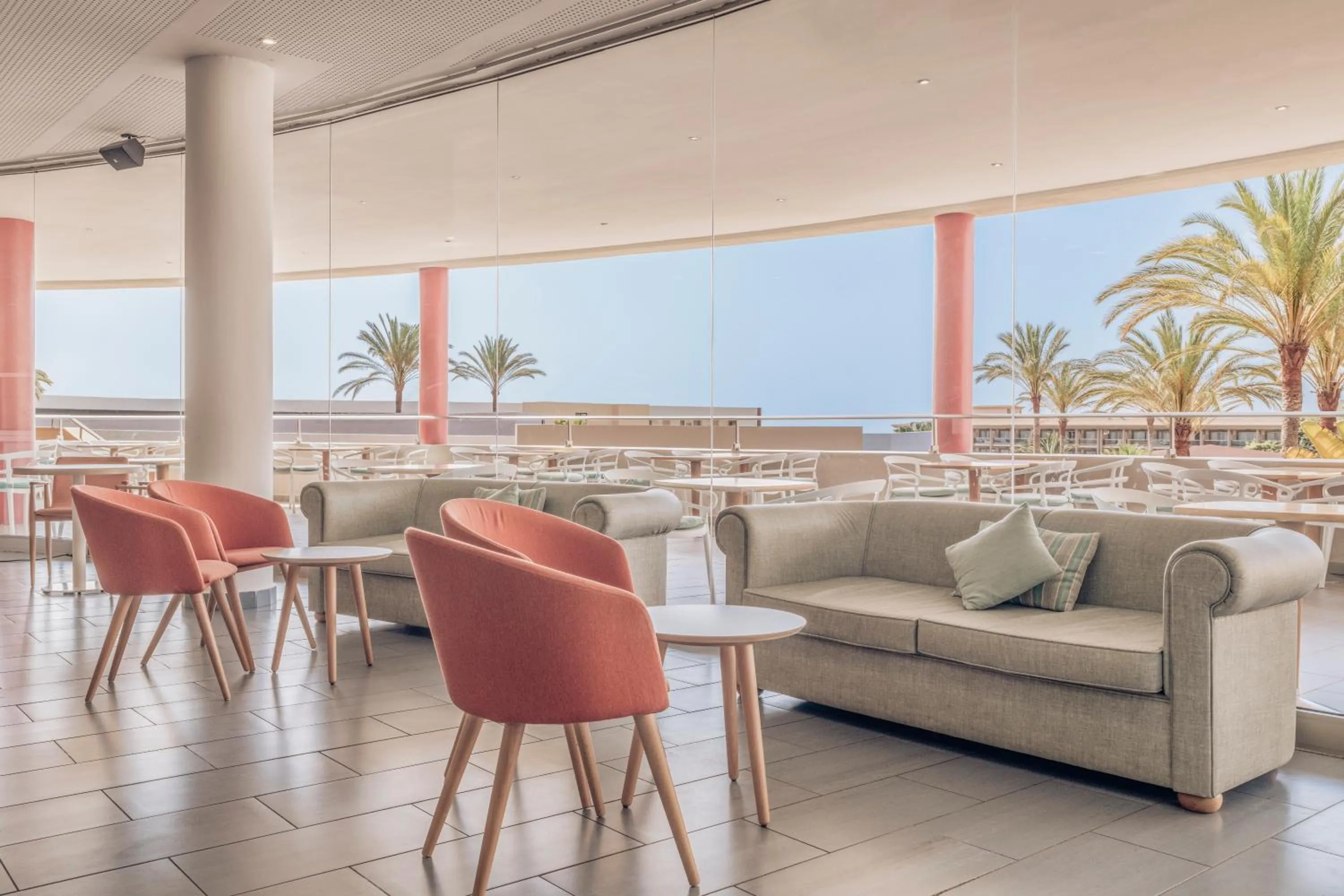 Living room in Iberostar Waves Gaviotas Park