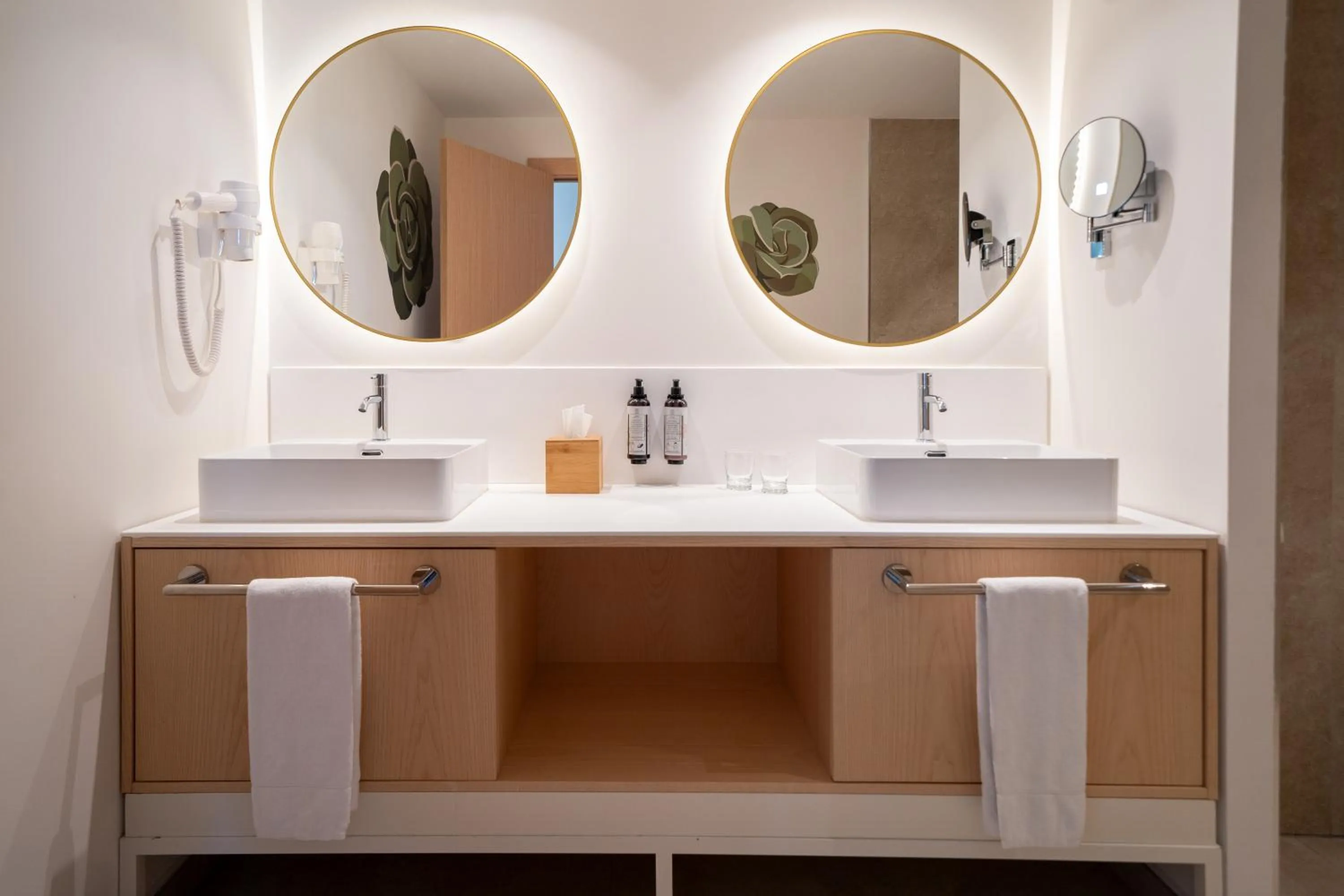 Bathroom in Iberostar Waves Gaviotas Park