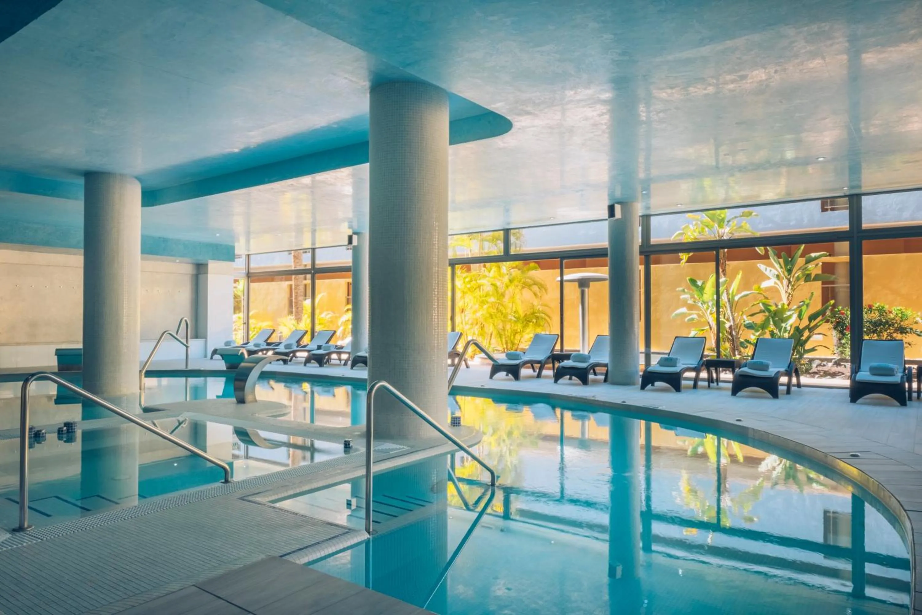 Swimming pool in Iberostar Waves Gaviotas Park