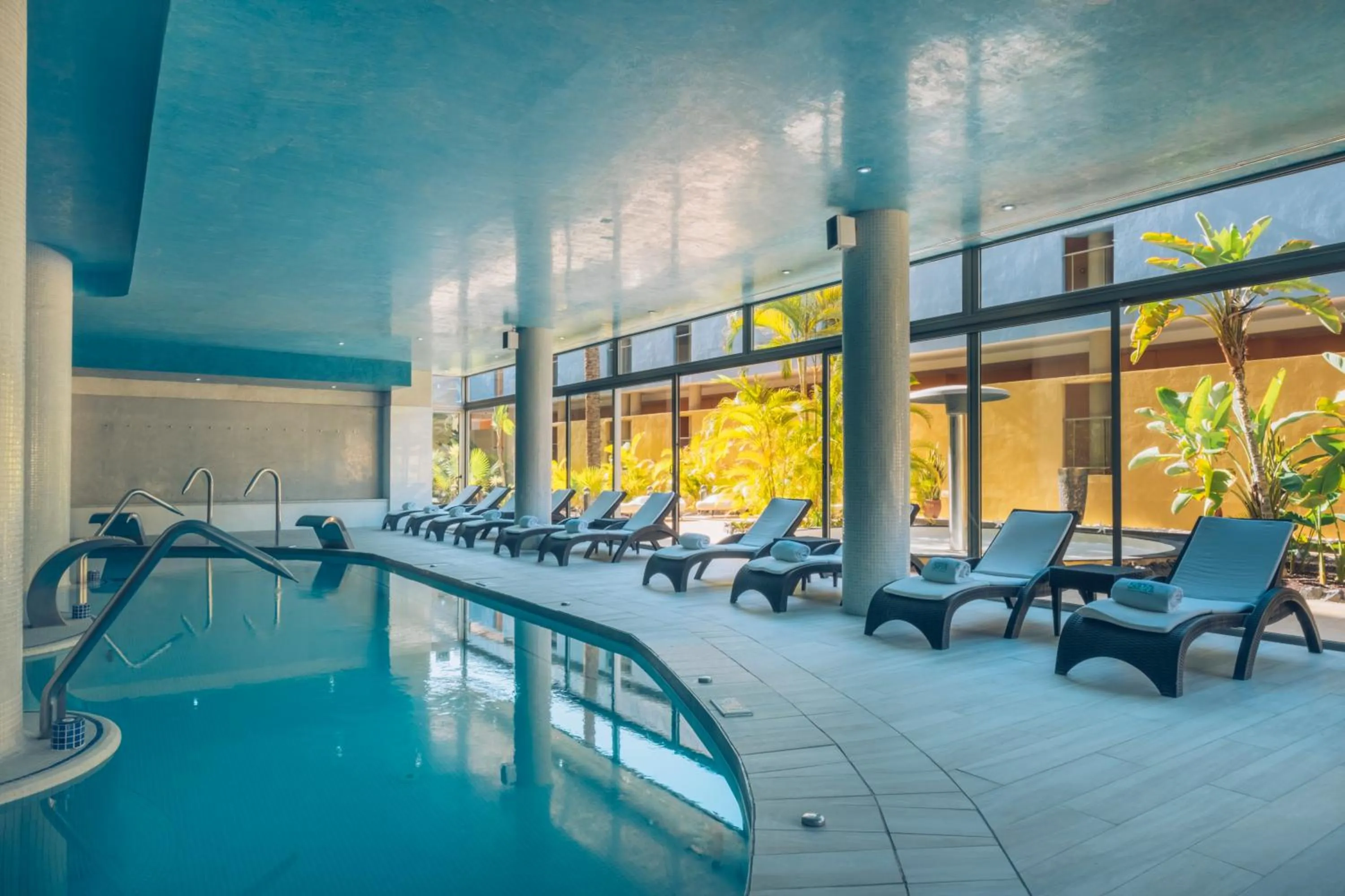 Swimming pool in Iberostar Waves Gaviotas Park