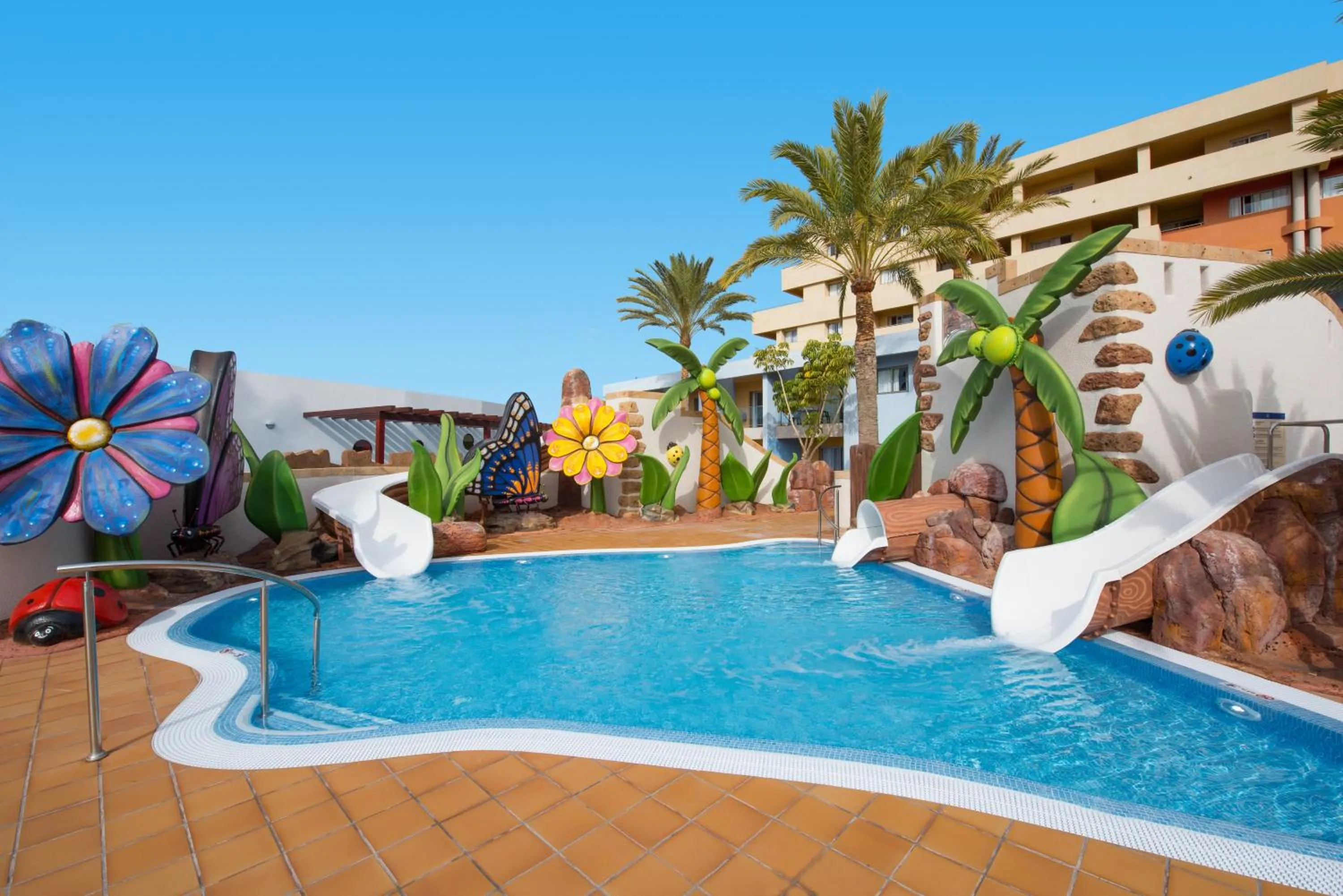 Swimming pool in Iberostar Waves Gaviotas Park