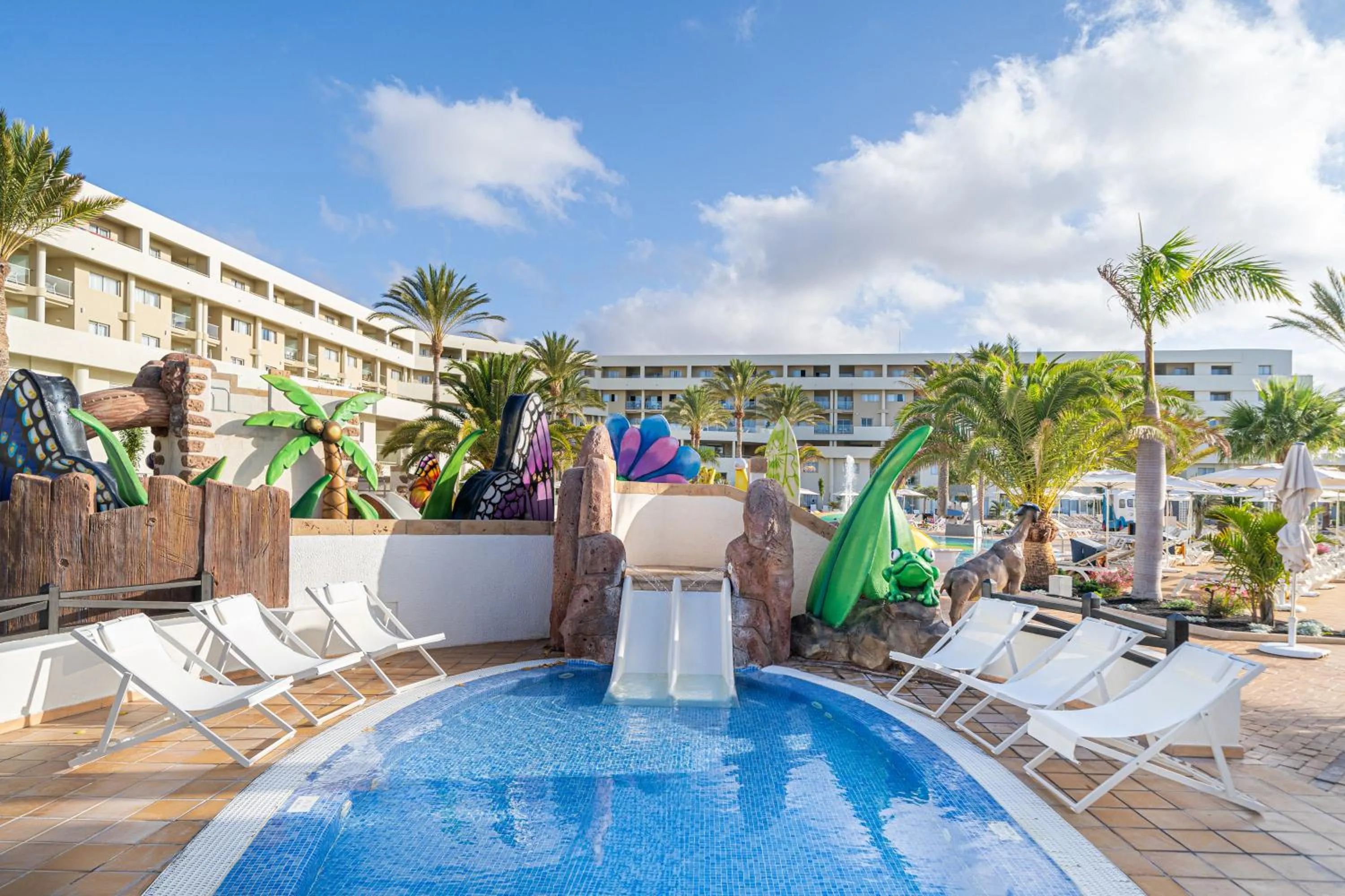 Swimming pool in Iberostar Waves Gaviotas Park