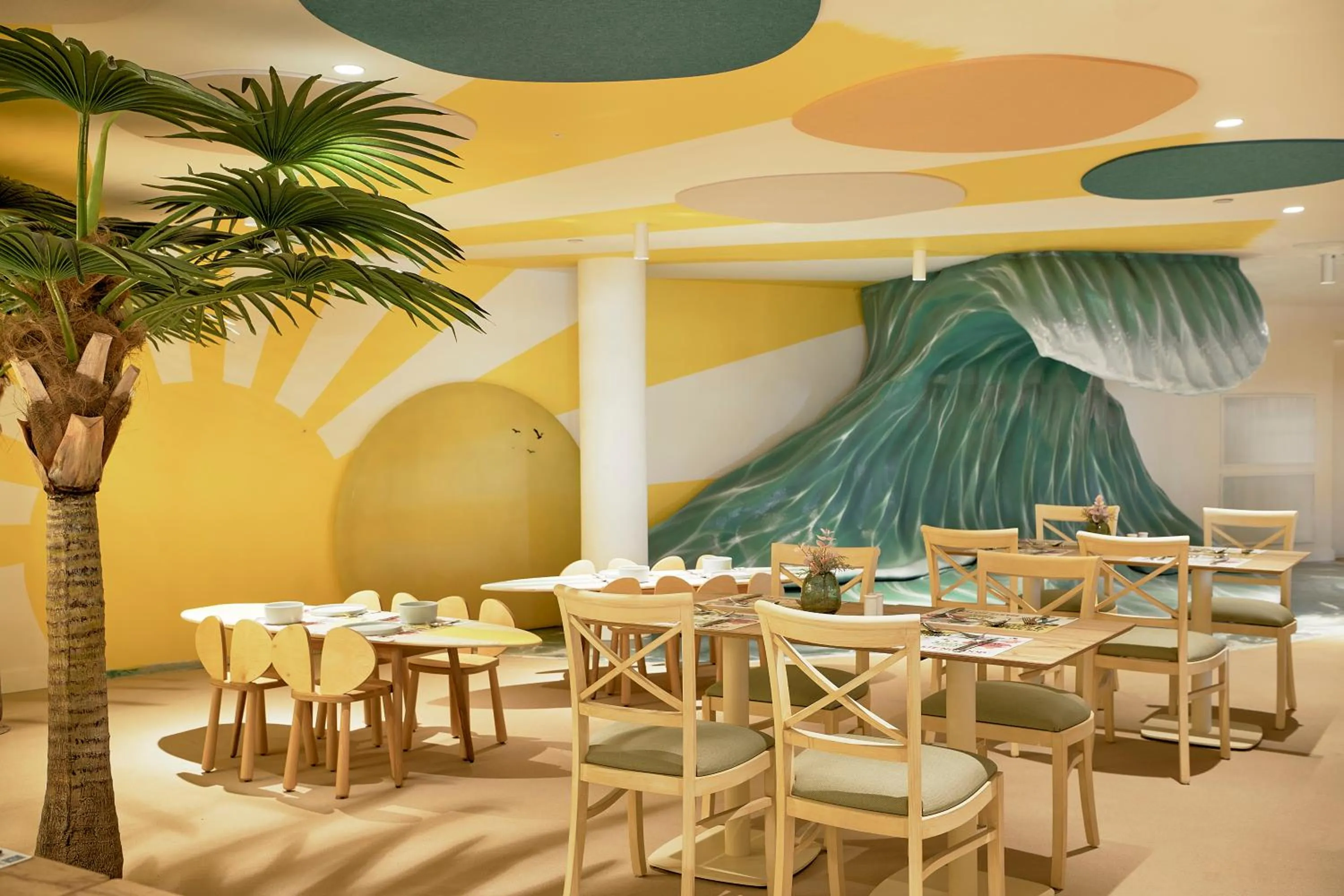 Restaurant/places to eat in Iberostar Waves Gaviotas Park