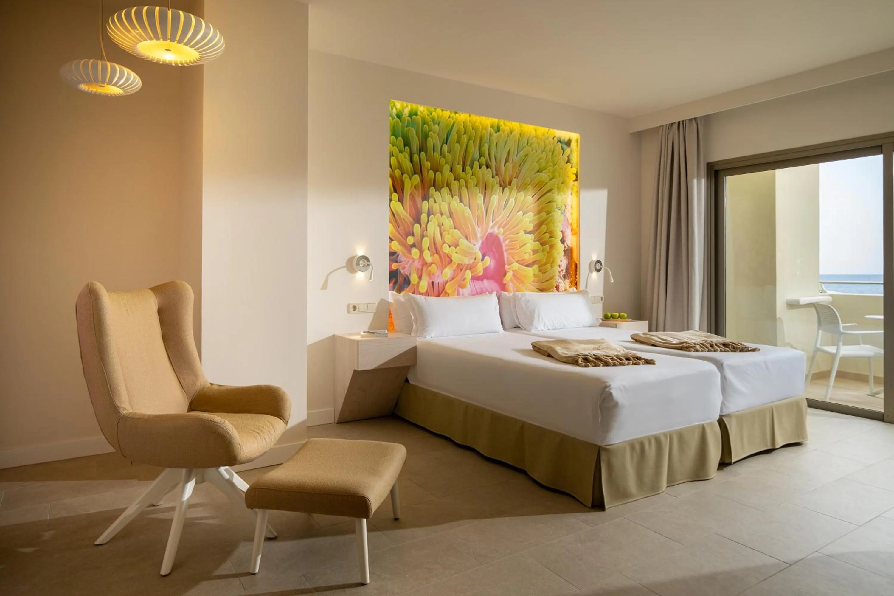 Bedroom, Bed in Iberostar Waves Gaviotas Park