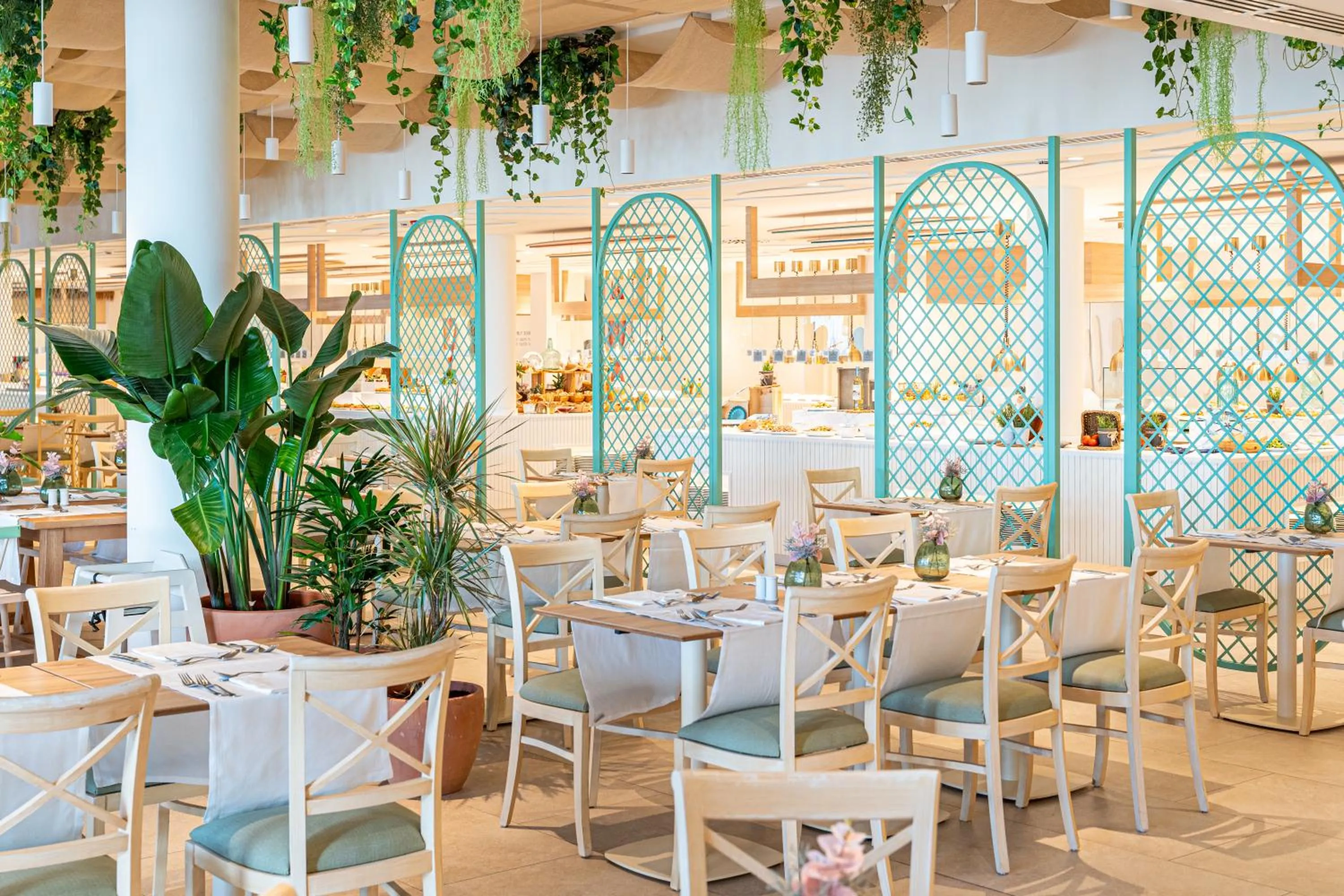 Restaurant/places to eat in Iberostar Waves Gaviotas Park