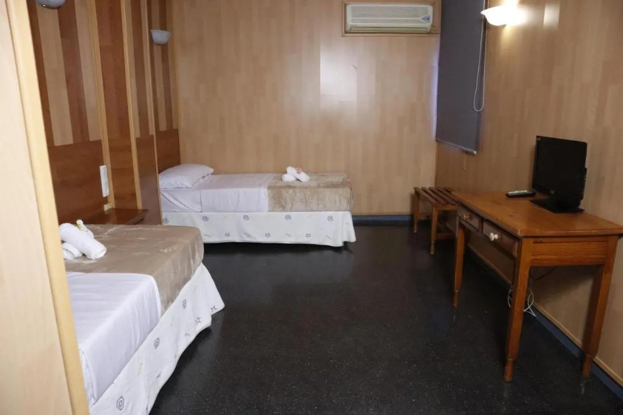 Twin Room in Hotel Don Jose