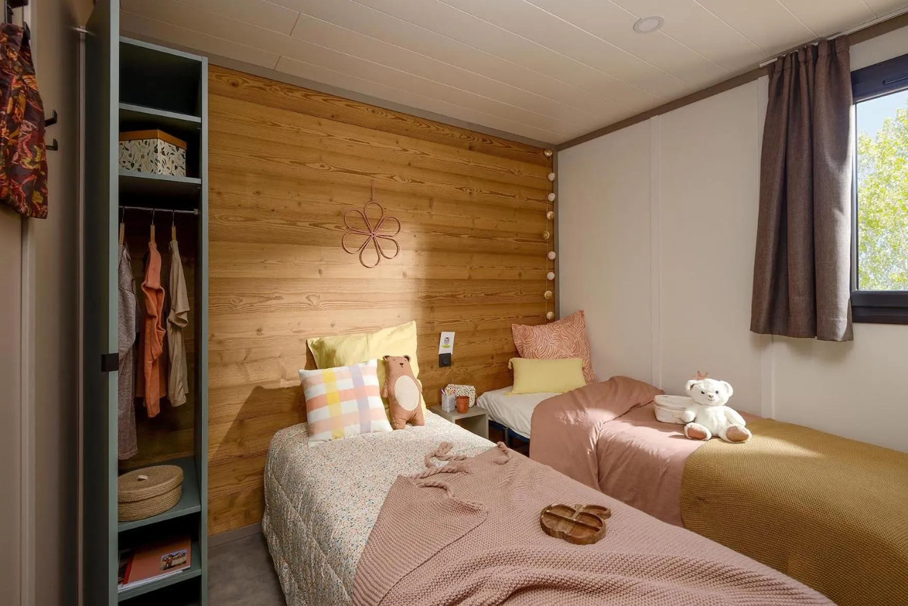 children, Bed in Les Chalets du Périgord