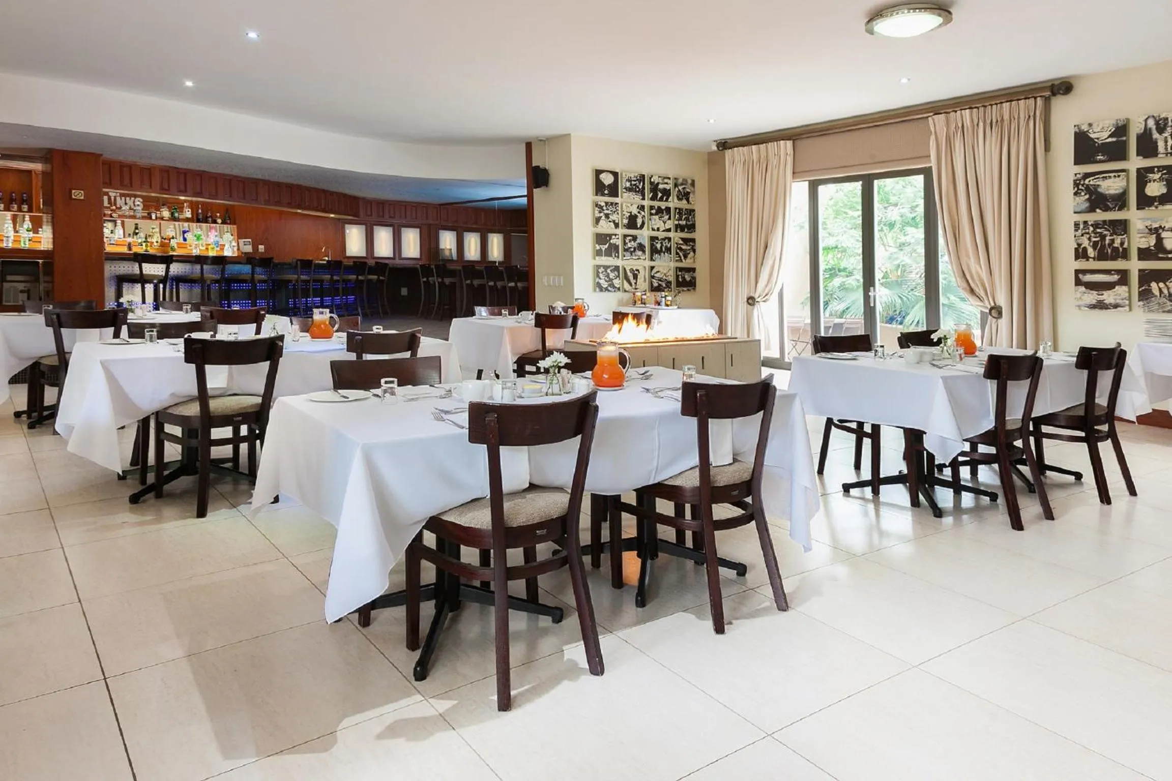 Restaurant/places to eat in The Links Guest House