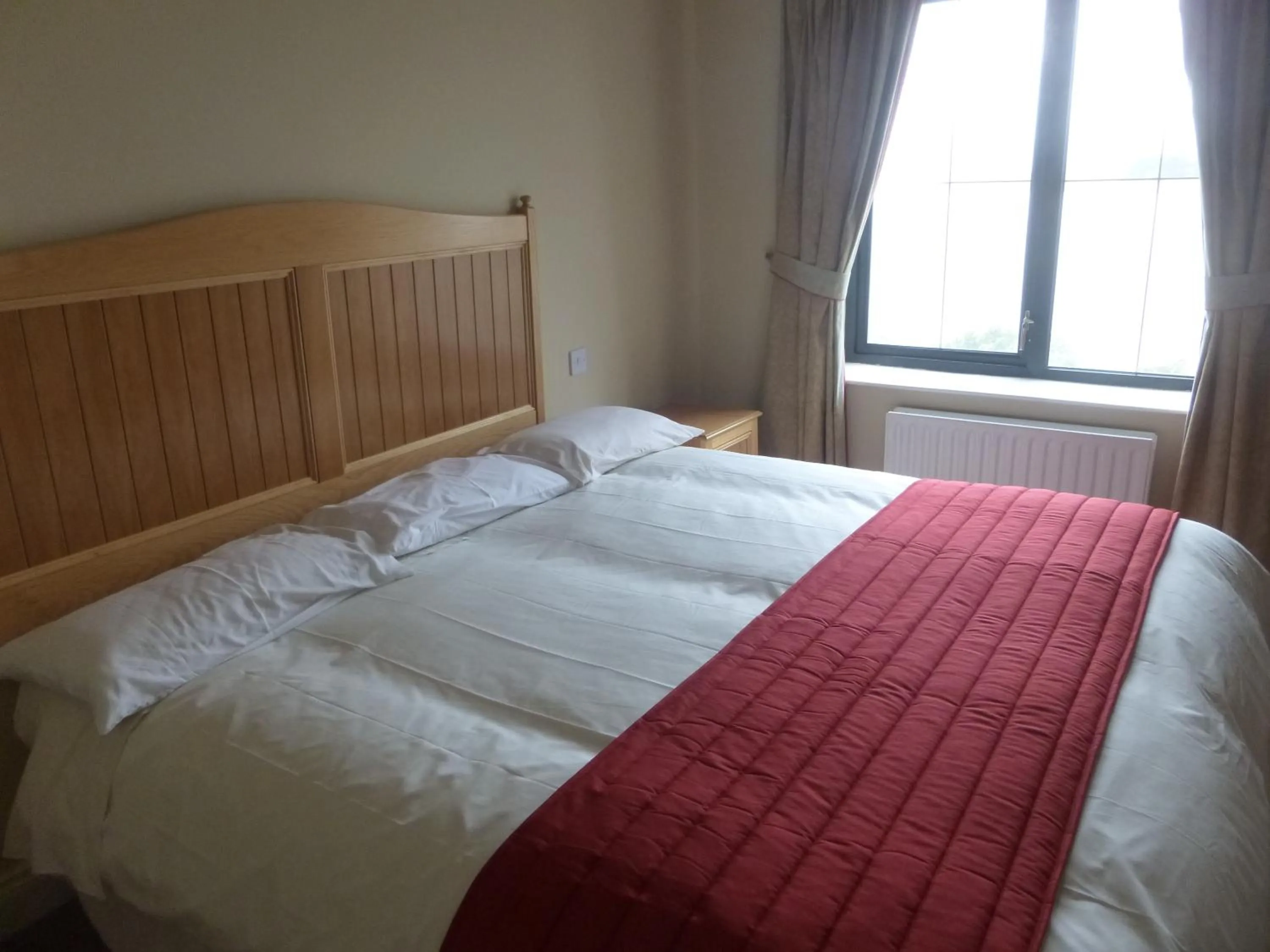 Bedroom, Bed in Óstán Oileán Acla