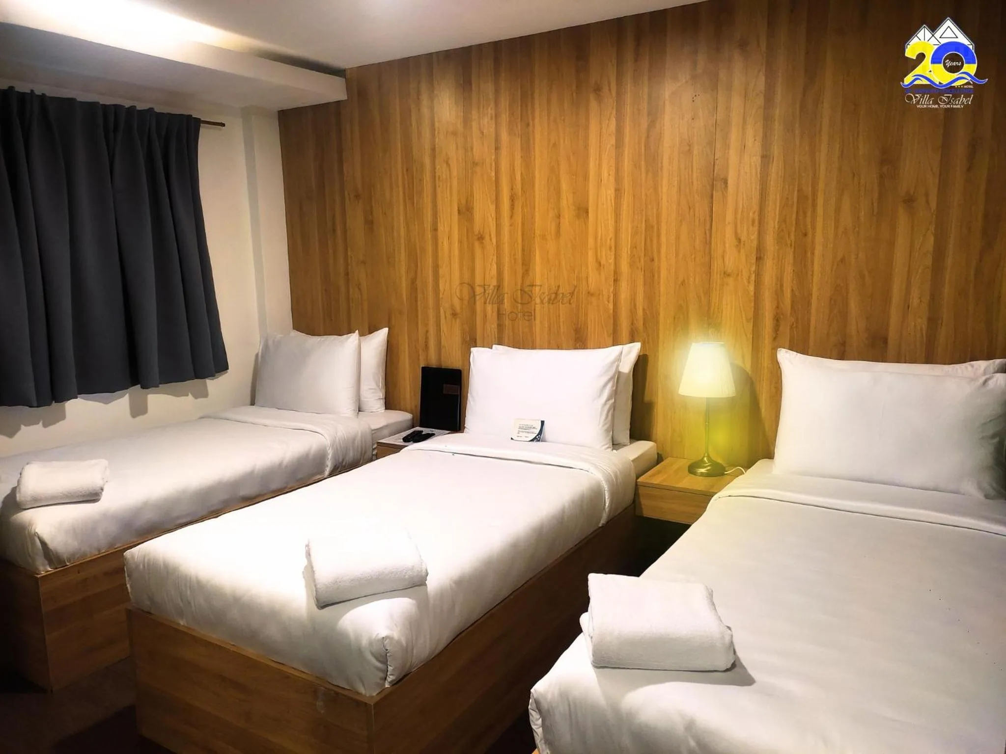 Bed in Villa Isabel Hotel