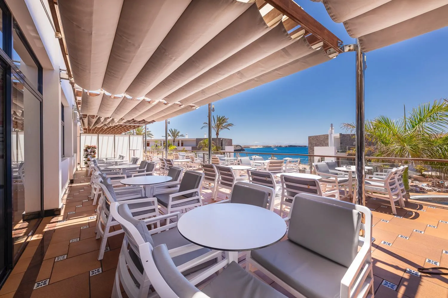 Area and facilities in Hotel Mirador Papagayo by LIVVO