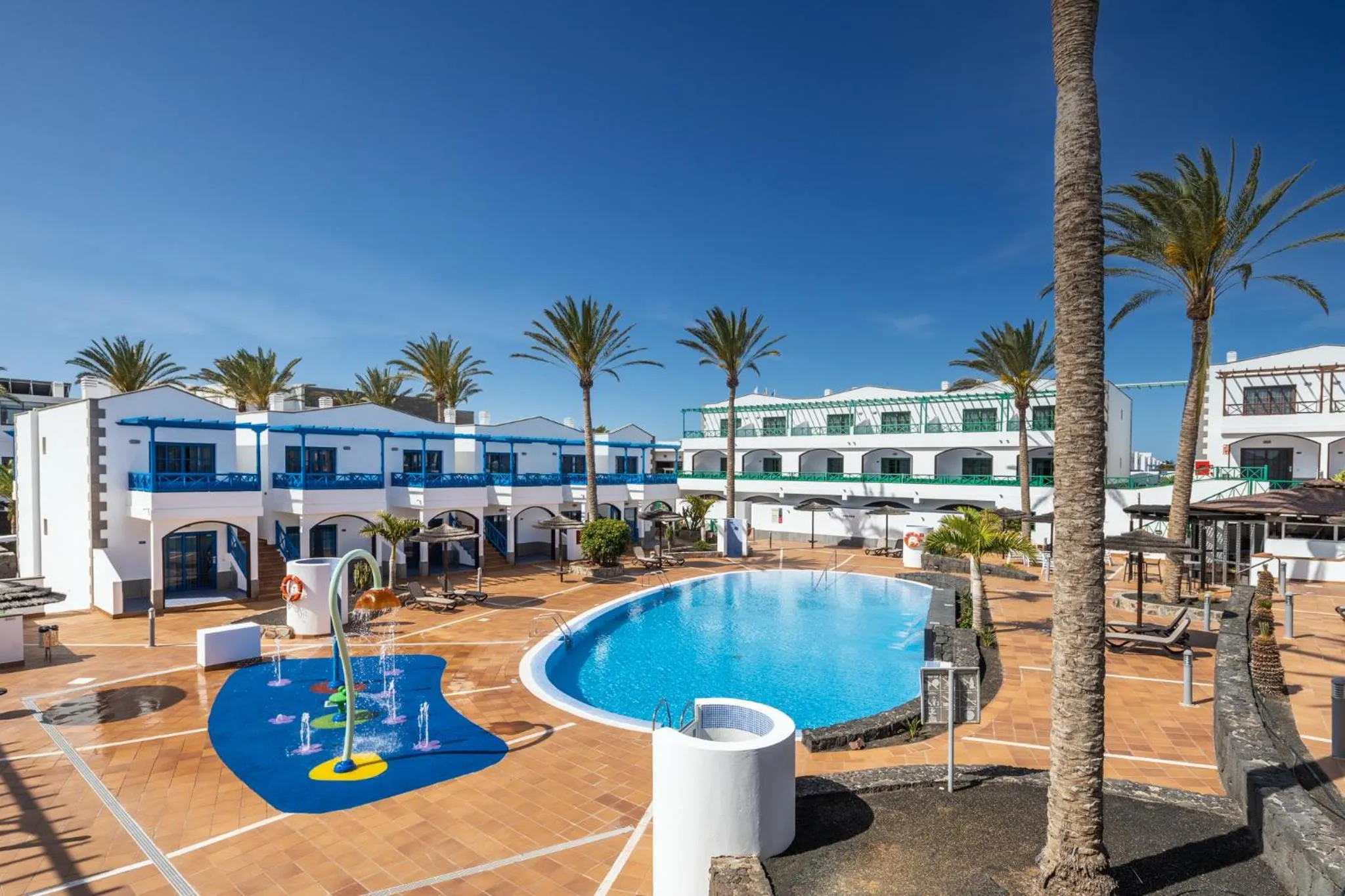Pool view in Hotel Mirador Papagayo by LIVVO