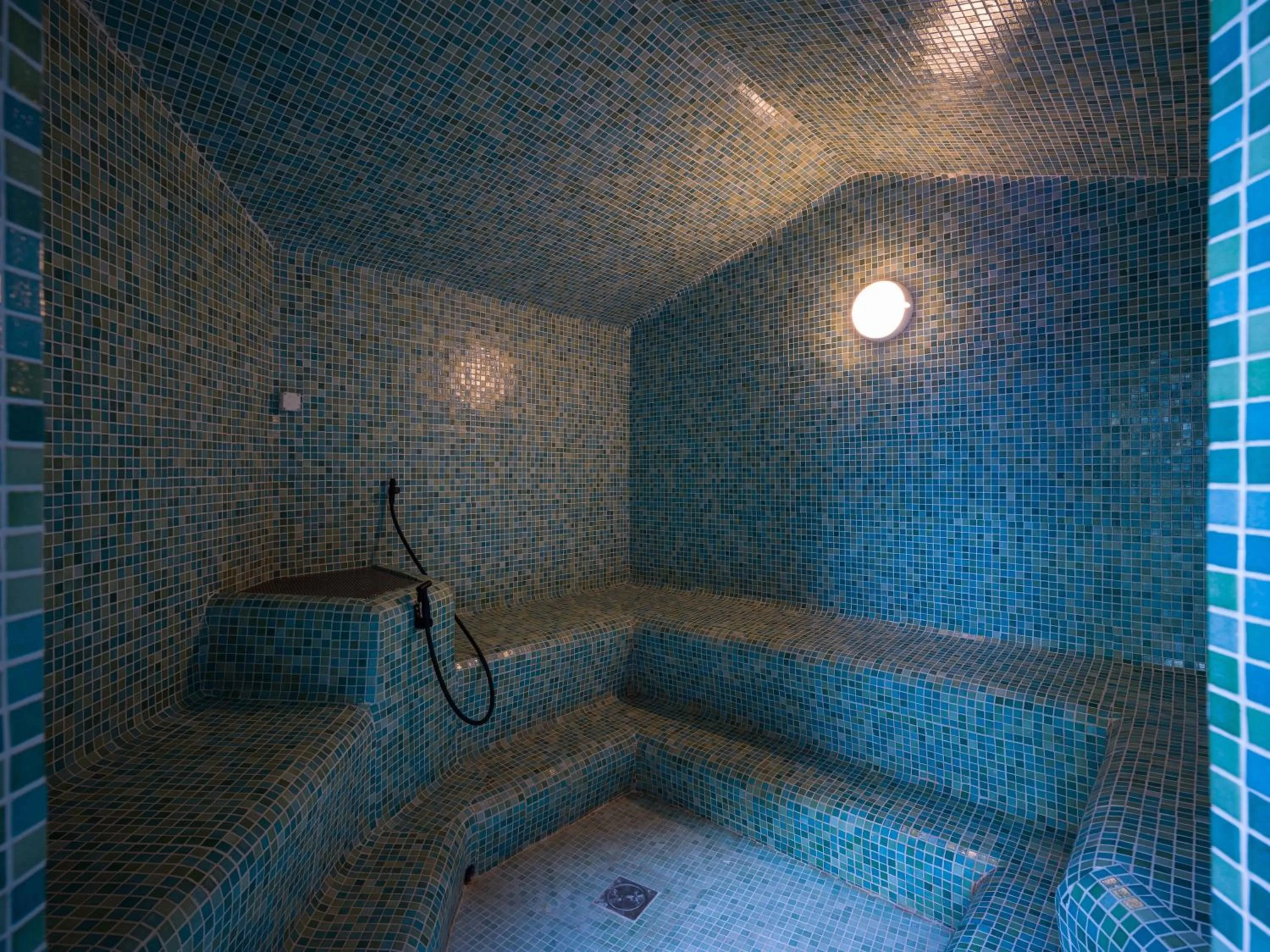 Spa and wellness centre/facilities in Hotel Mirador Papagayo by LIVVO