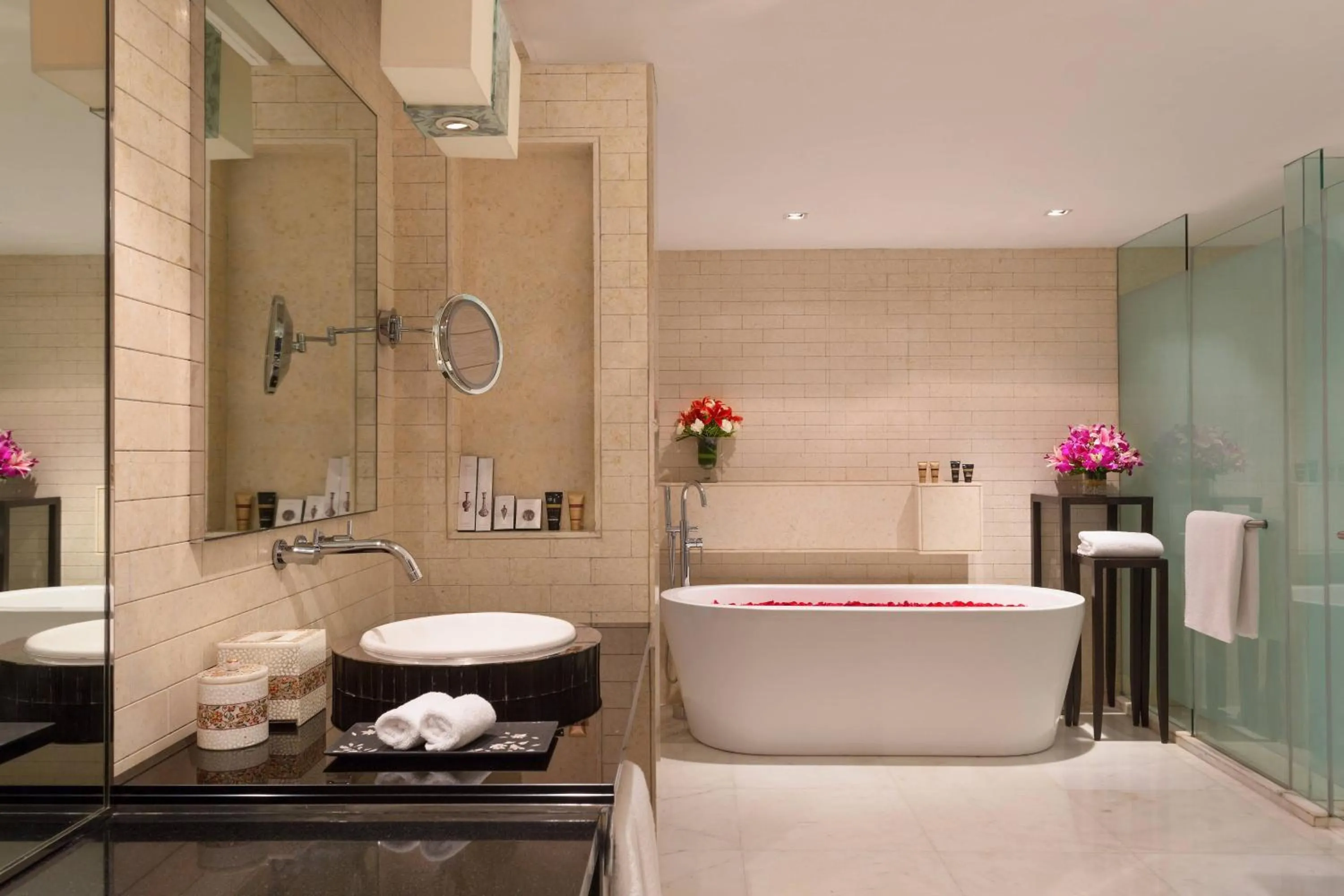Bathroom in ITC Kakatiya, a Luxury Collection Hotel, Hyderabad
