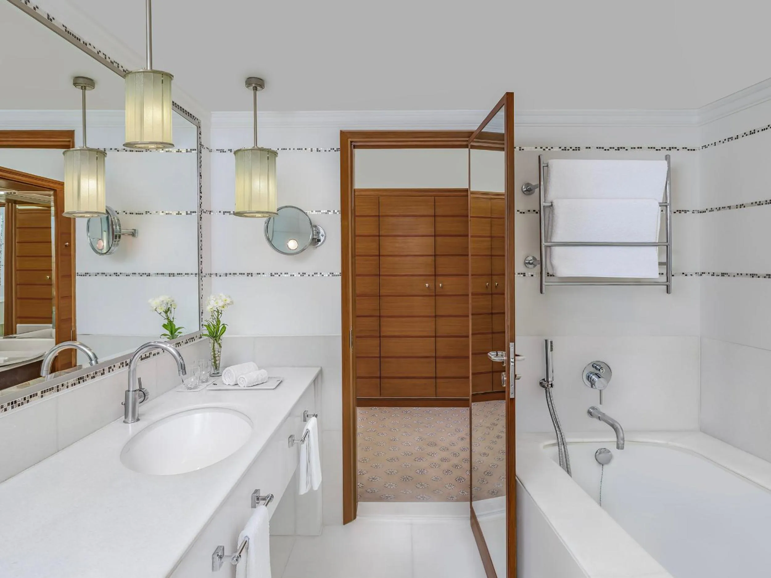 Bathroom in ITC Kakatiya, a Luxury Collection Hotel, Hyderabad