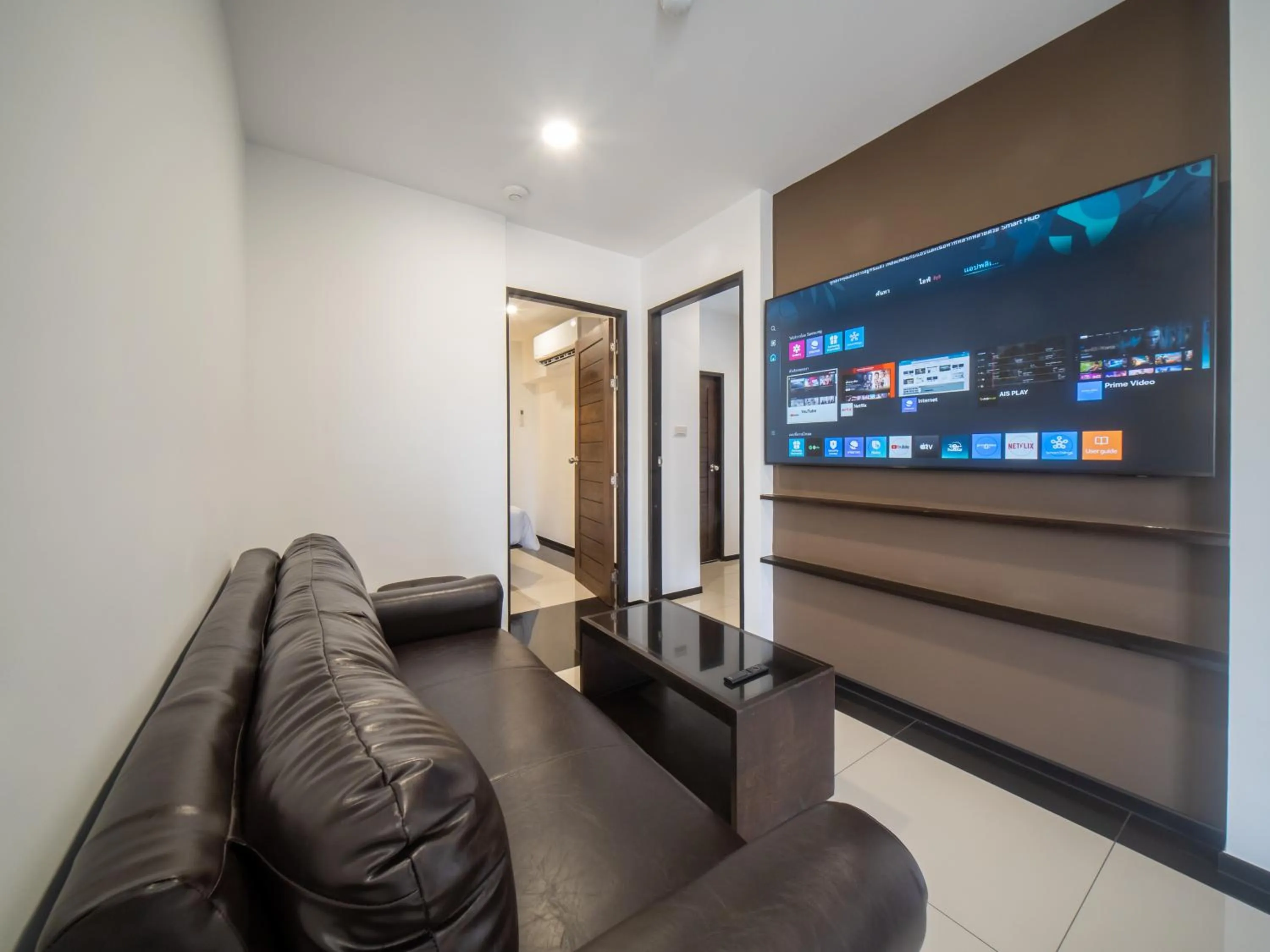 Living room in Samutprakarn Hotel