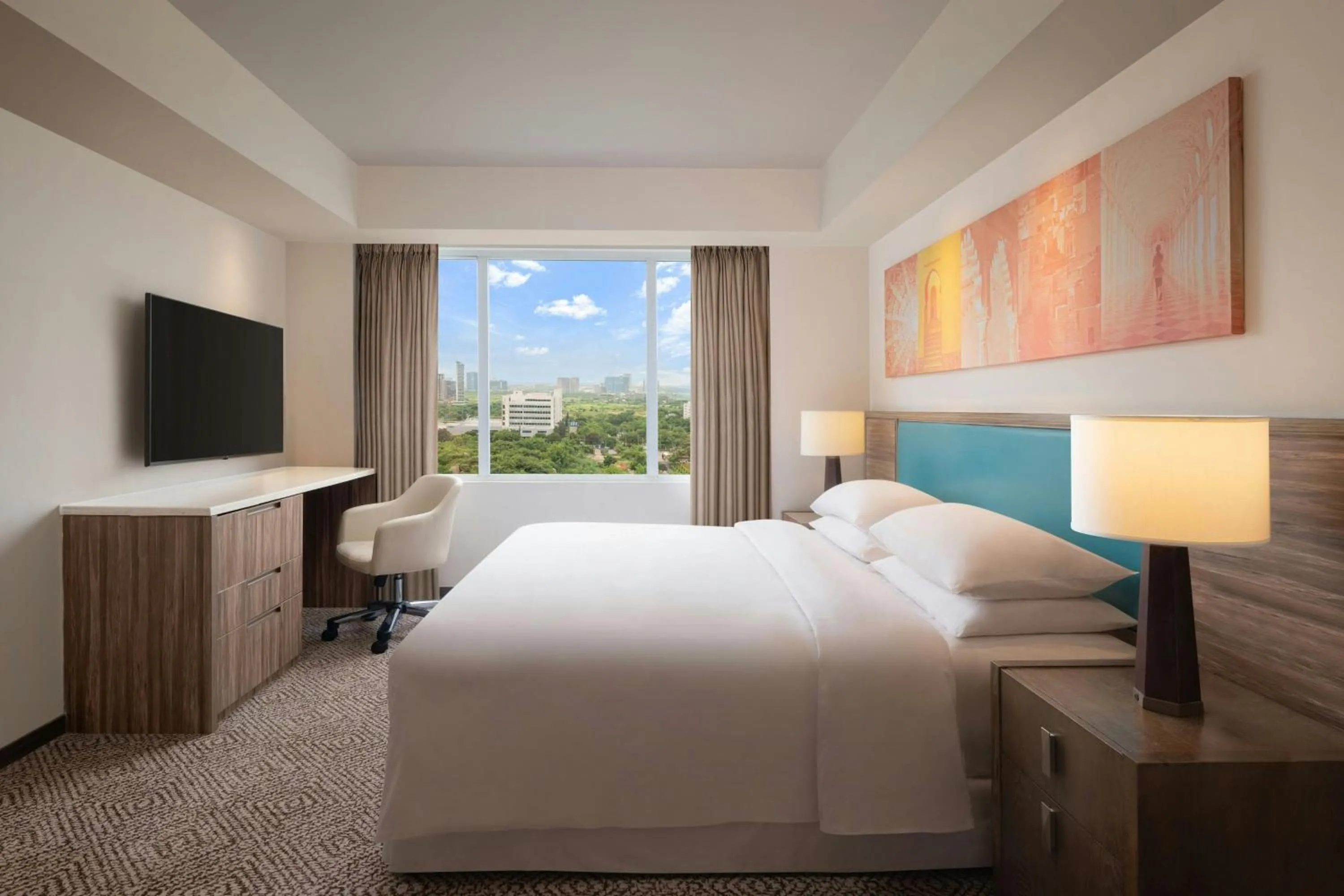 Bedroom, Bed in Sheraton Hyderabad Hotel