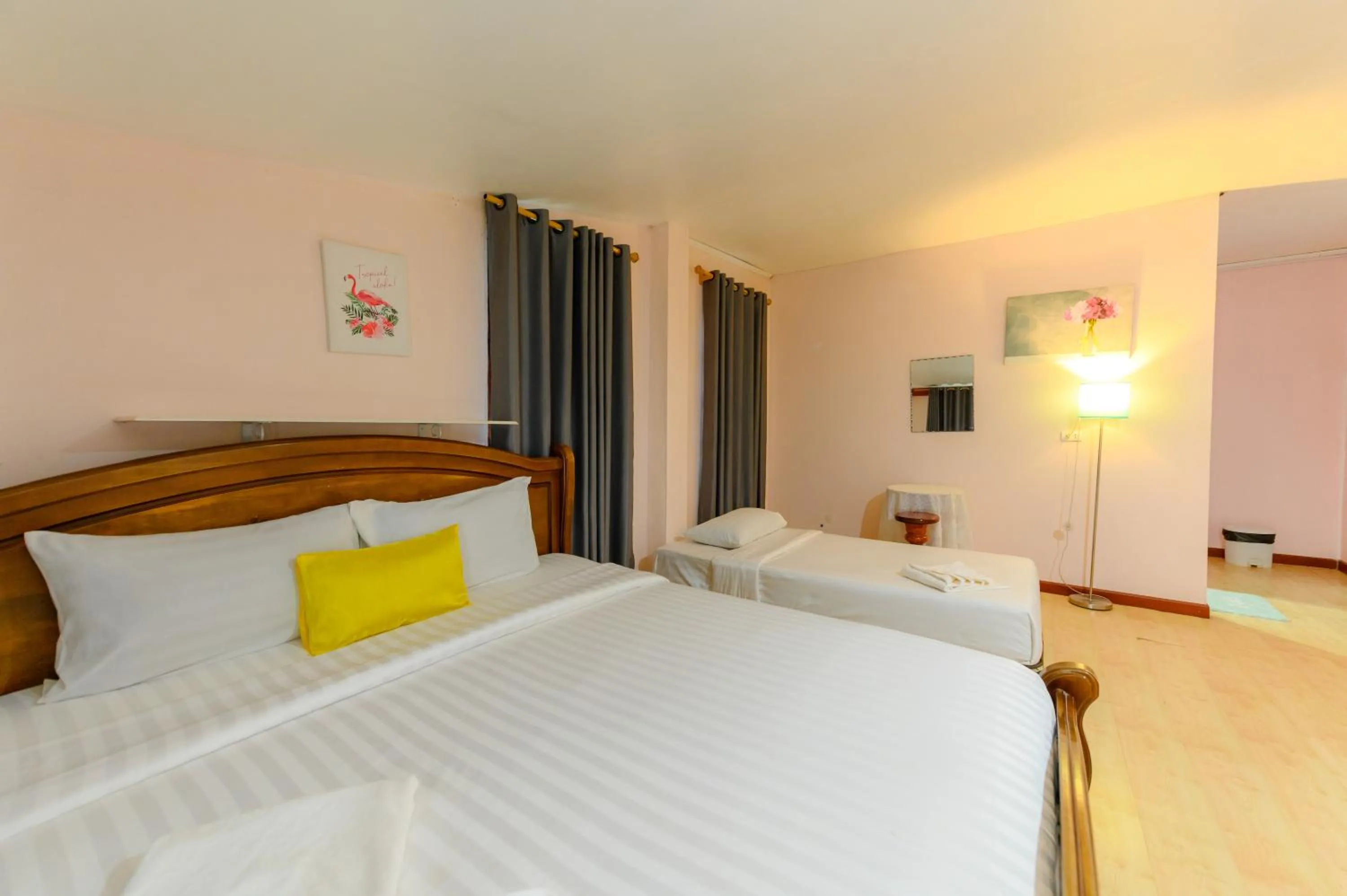 Bedroom, Bed in Kongkhamkoon Hotel