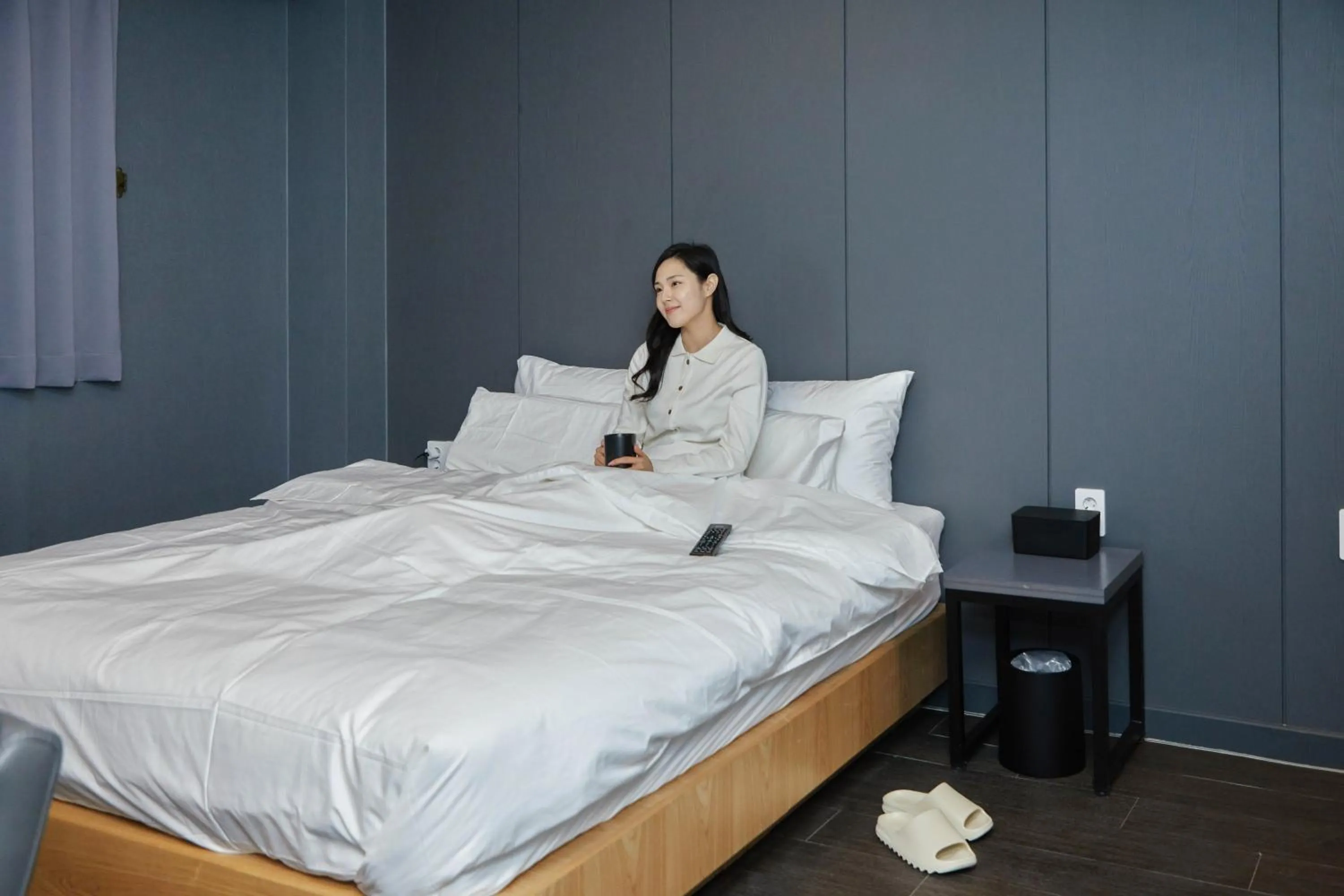 Bed in Aank Ryokan x Aank Air Cheongju