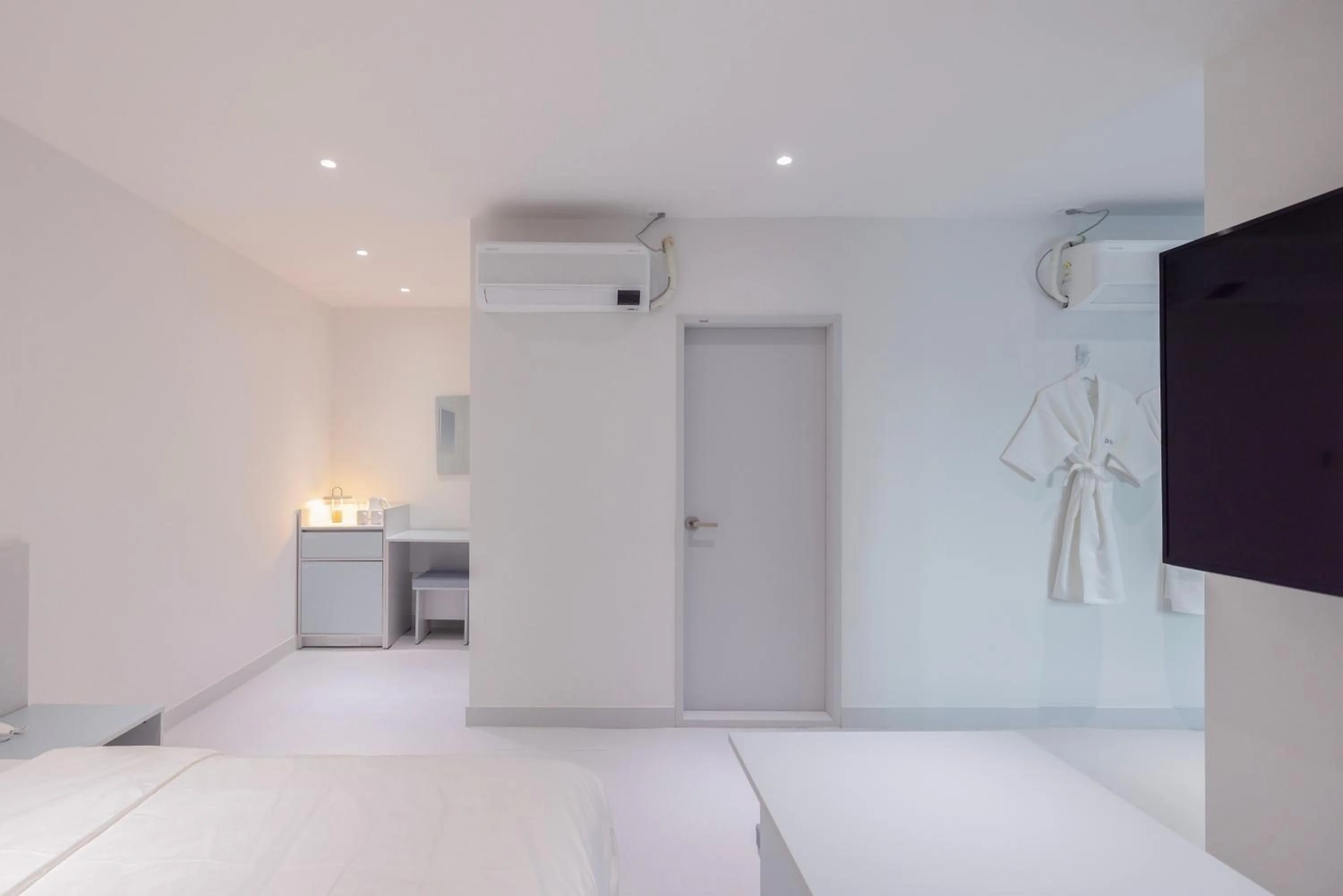 Bed in Aank Ryokan x Aank Air Cheongju