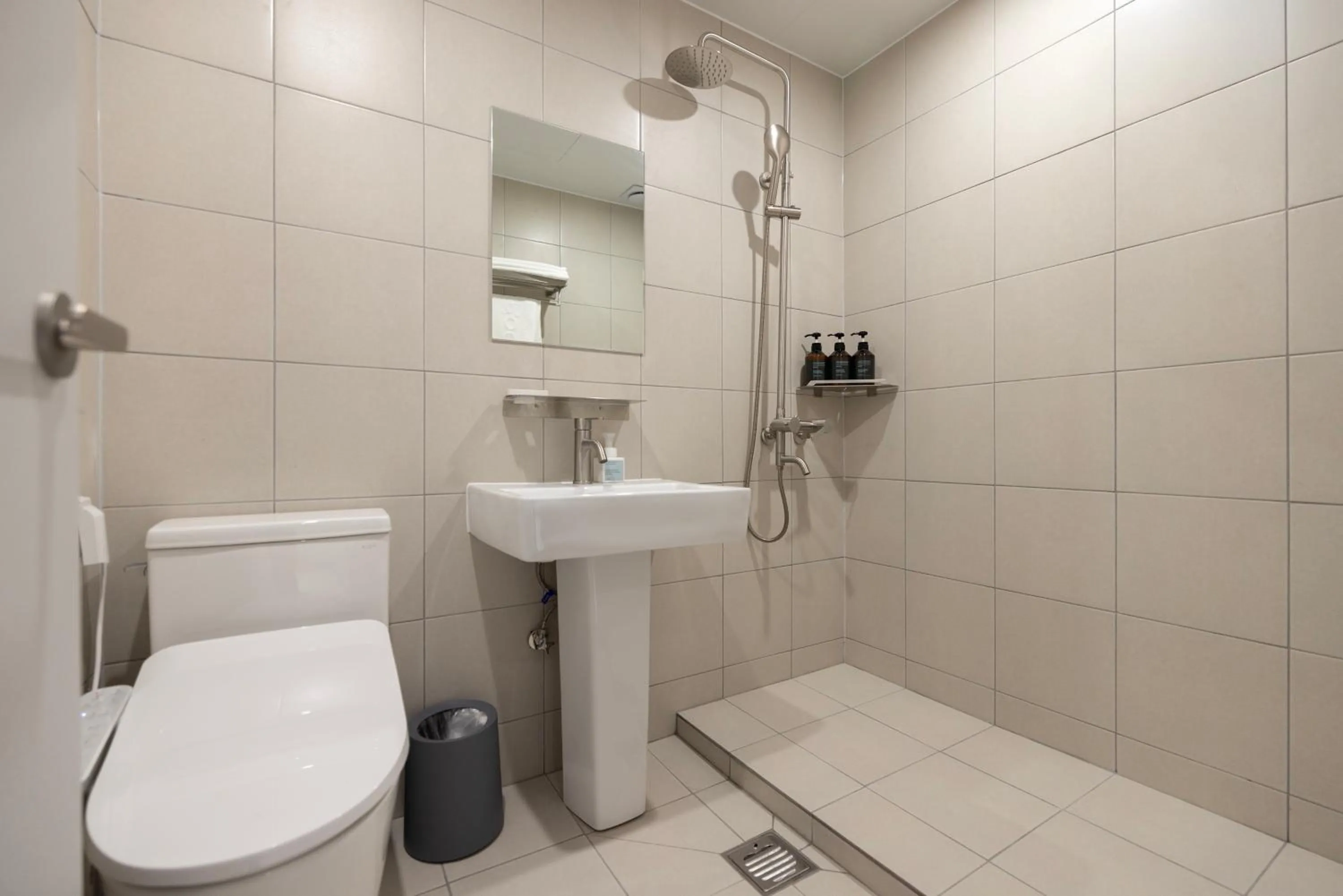 Aank Ryokan x Aank Air Cheongju