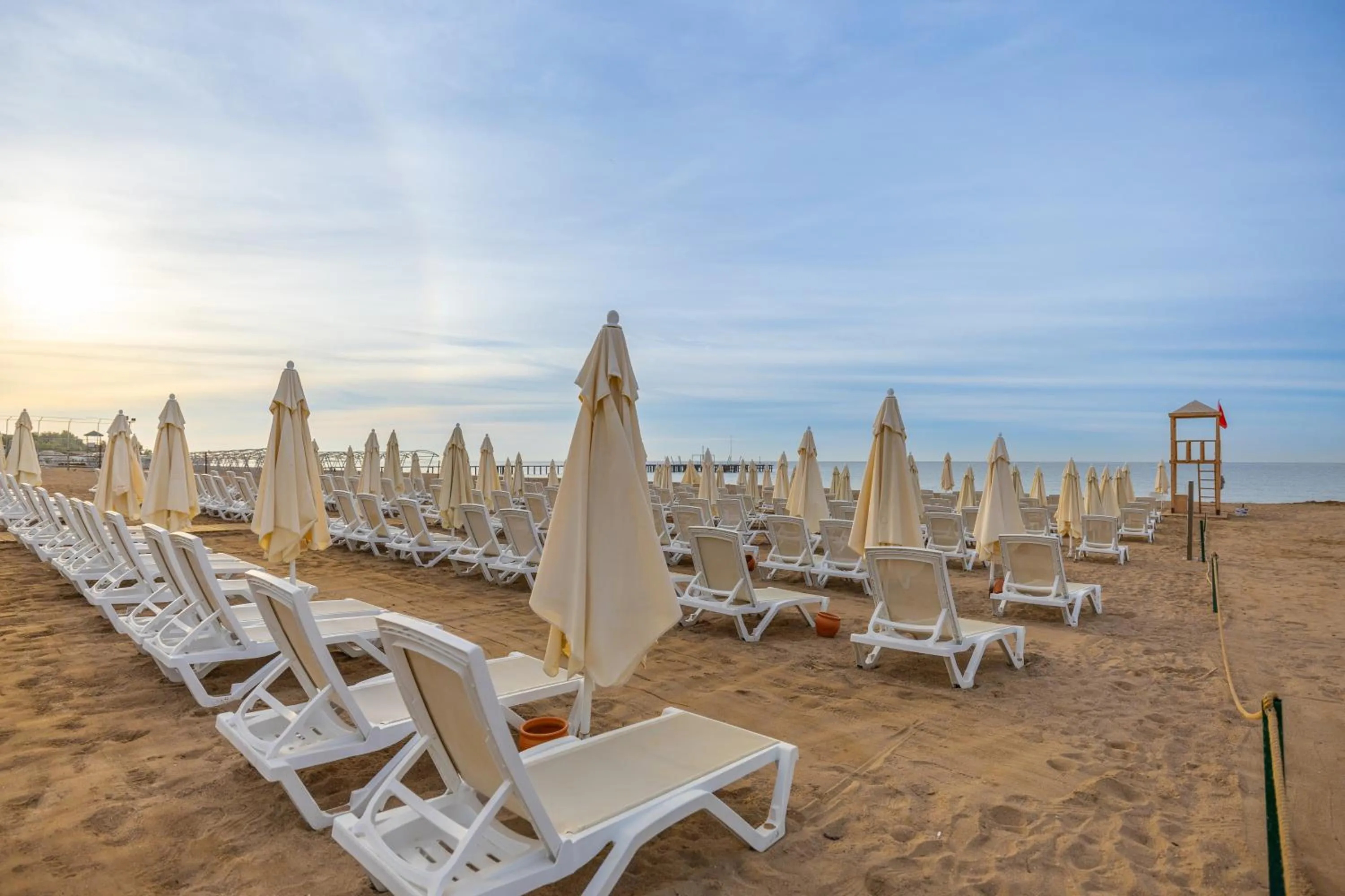 Side Moon Palace Hotel