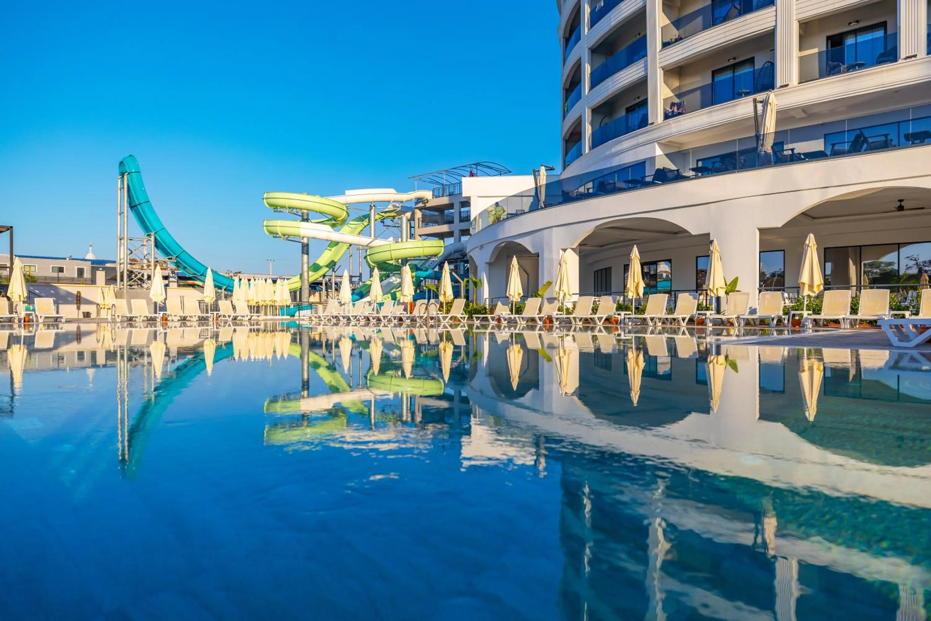 Side Moon Palace Hotel