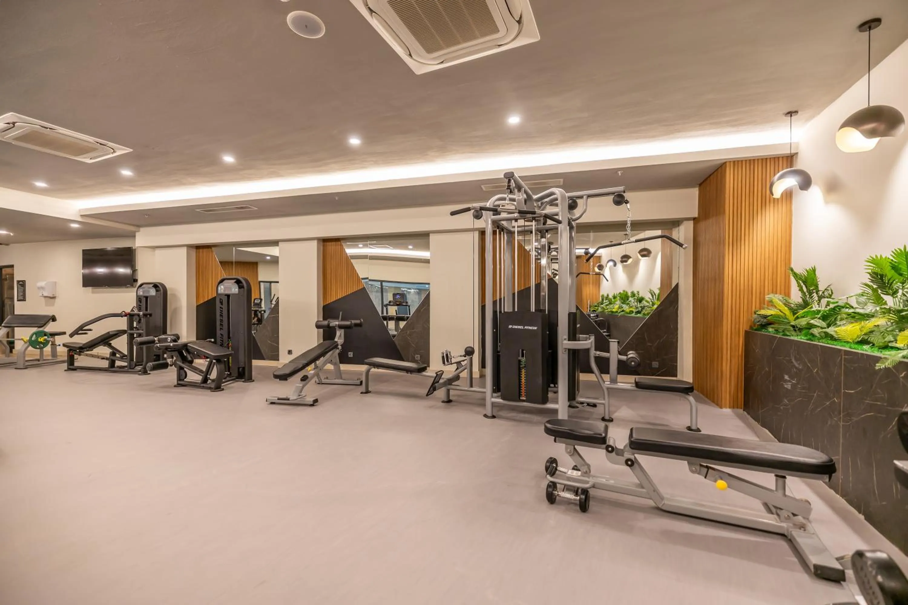 Side Moon Palace Hotel