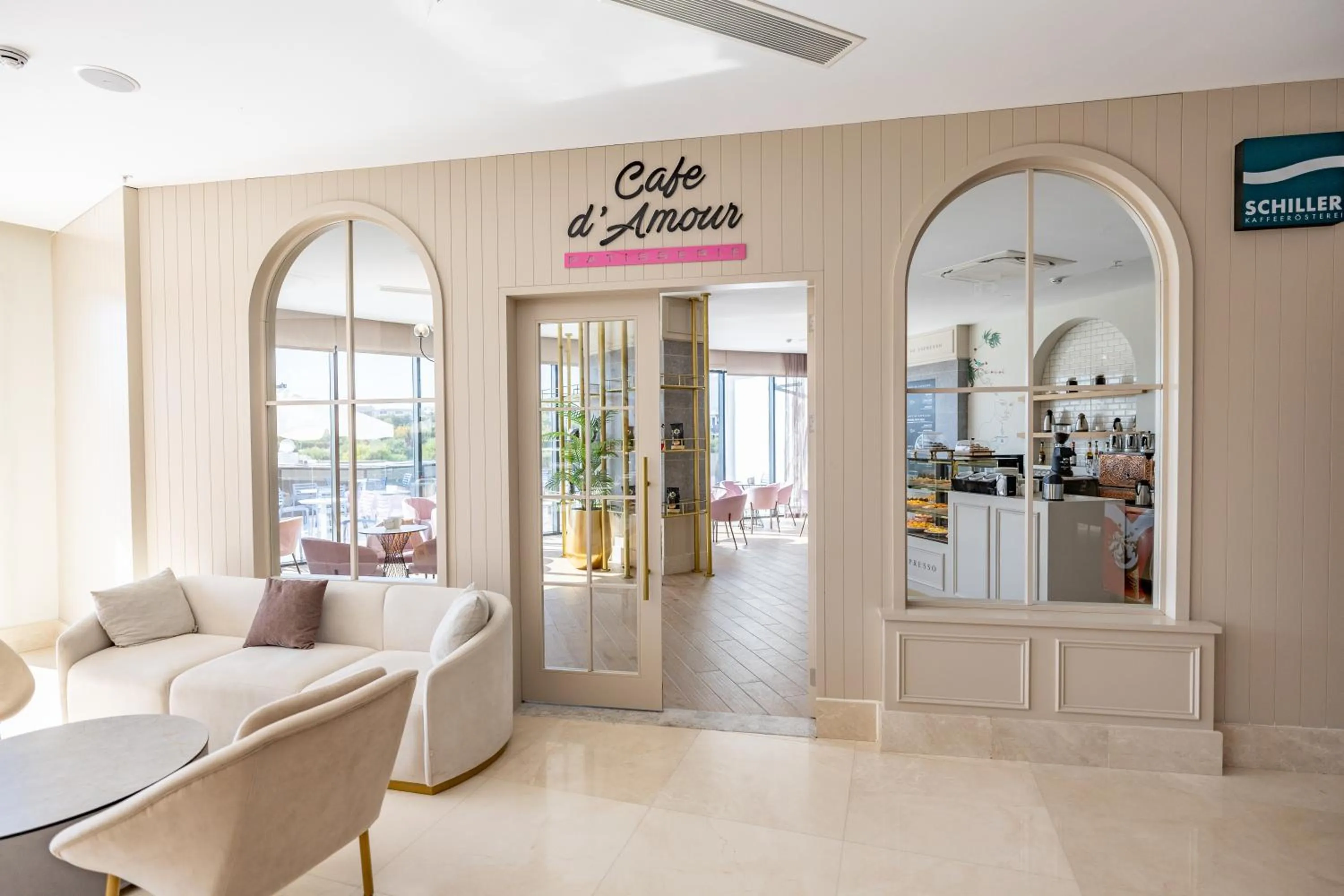 Side Moon Palace Hotel