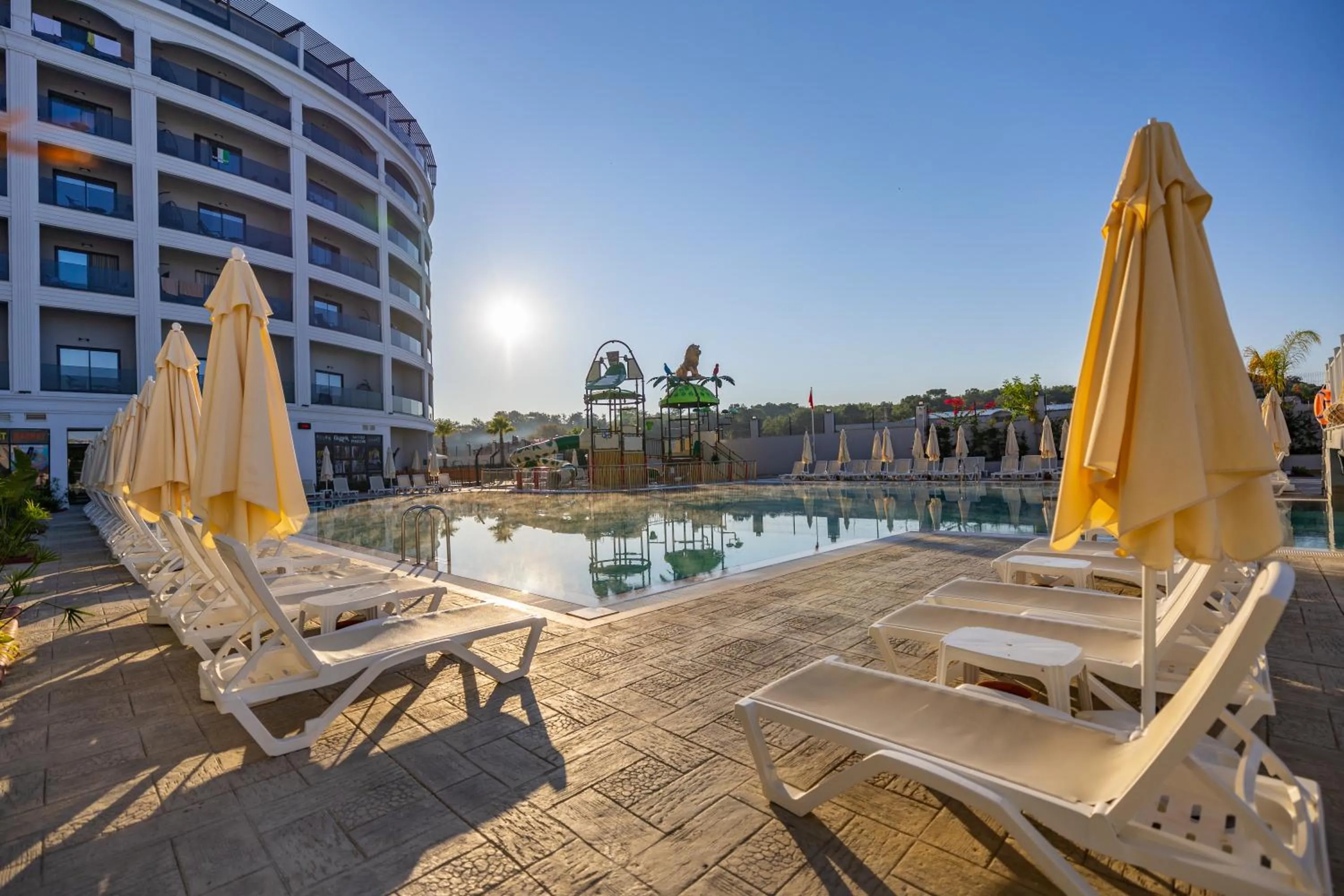 Side Moon Palace Hotel