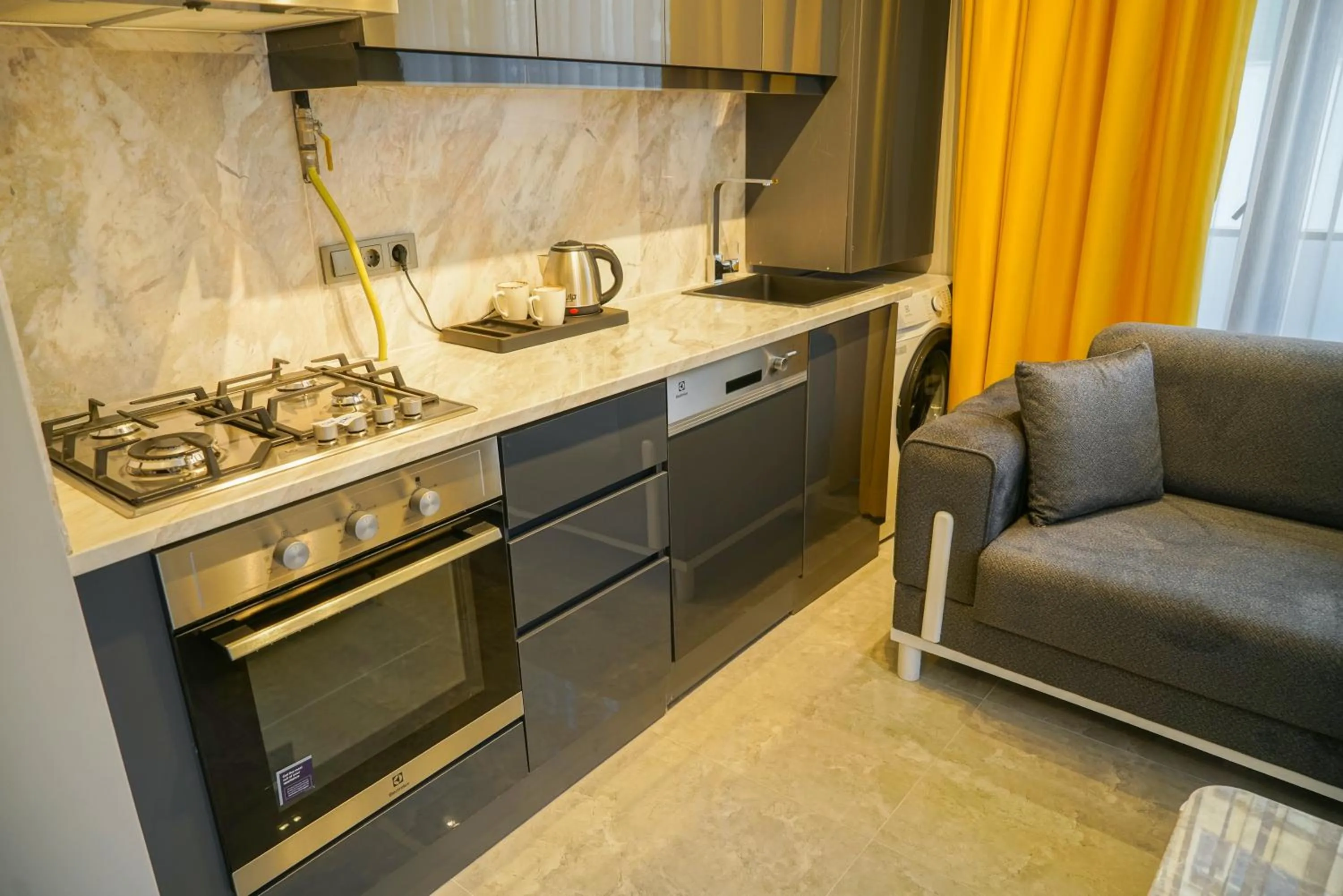 Coffee/tea facilities in Elite World Homes Istanbul Bosphorus