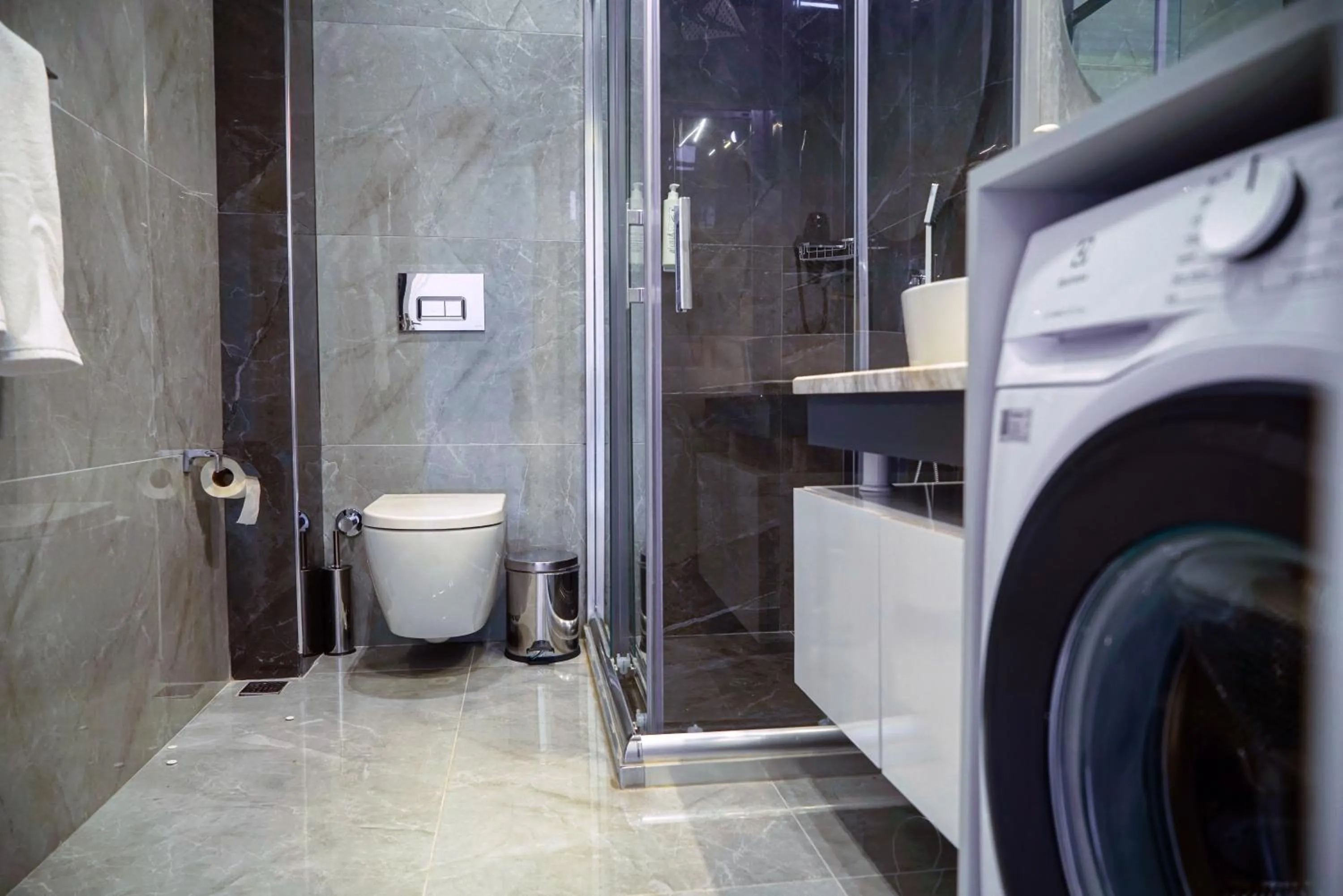 Shower in Elite World Homes Istanbul Bosphorus