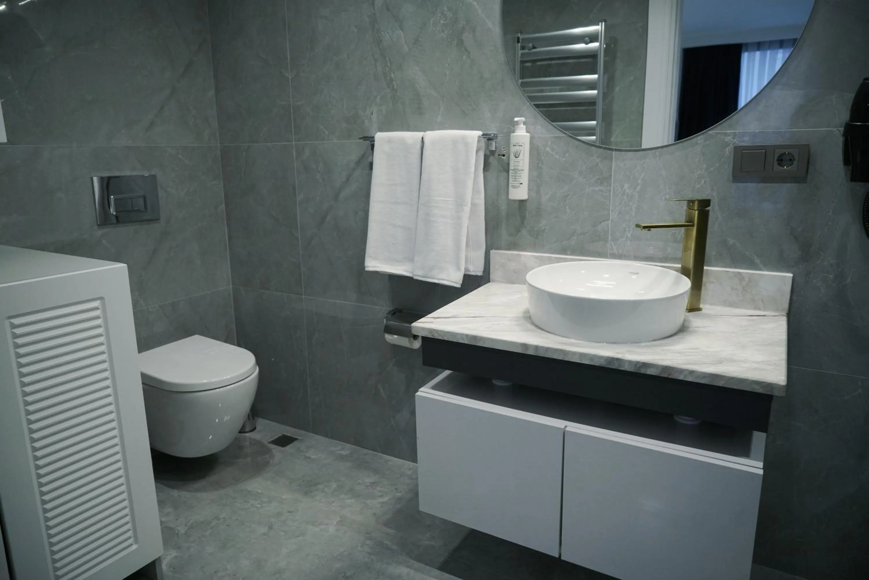 Toilet in Elite World Homes Istanbul Bosphorus